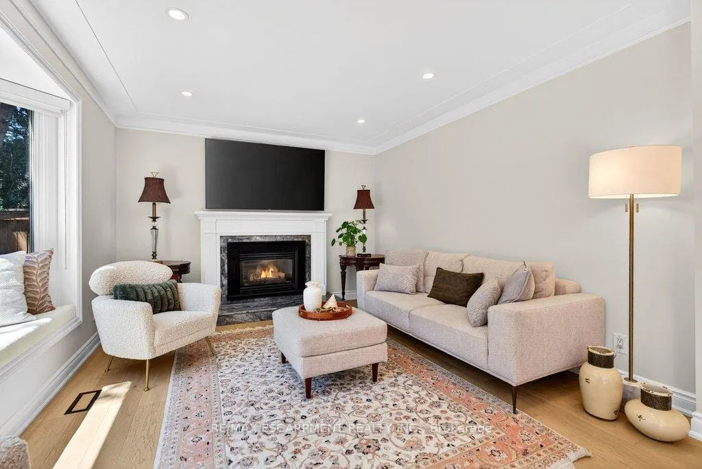 Photo 7 of 350 East Side Crescent, Burlington, Brant — HOMEH