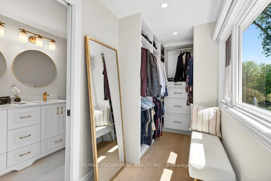 Photo 22 of 350 East Side Crescent, Burlington, Brant — HOMEH