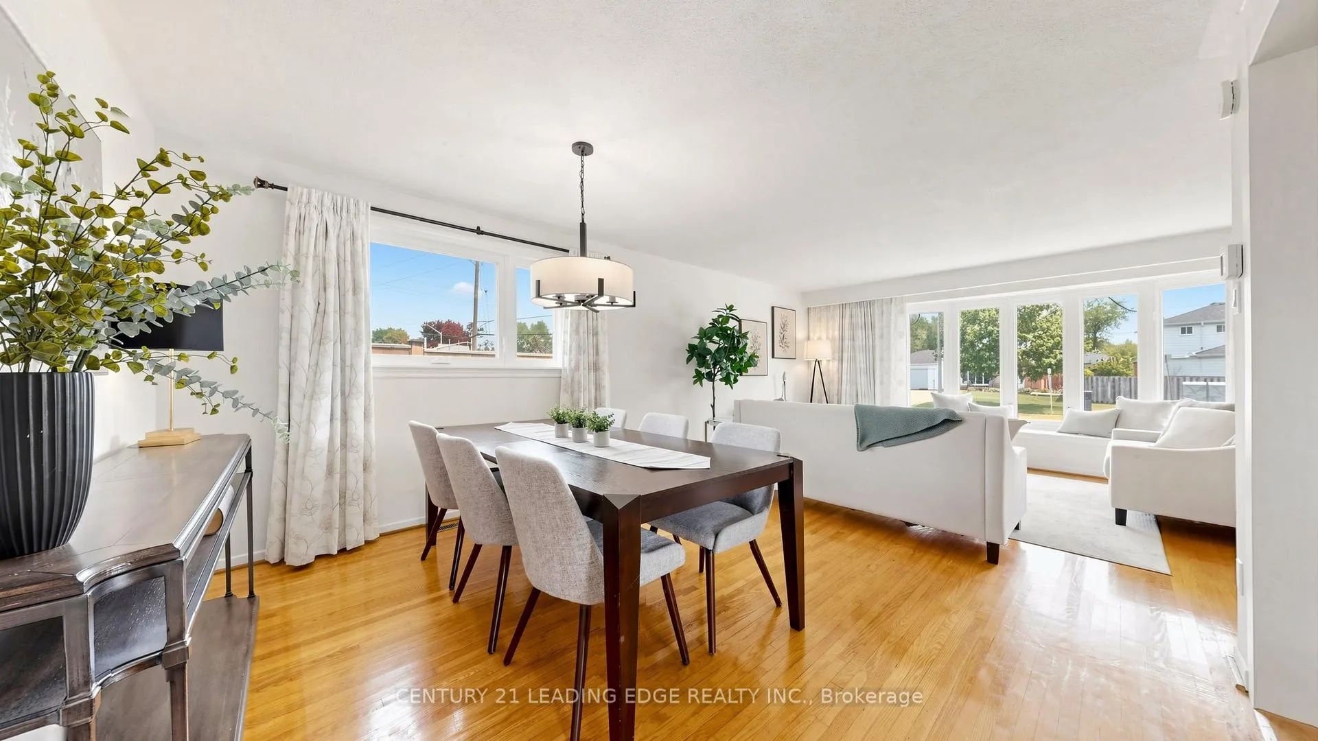 Photo 10 of 271 Delrex Boulevard, Halton Hills, Georgetown — HOMEH