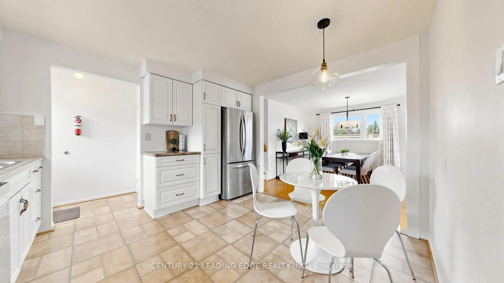 Photo 15 of 271 Delrex Boulevard, Halton Hills, Georgetown — HOMEH