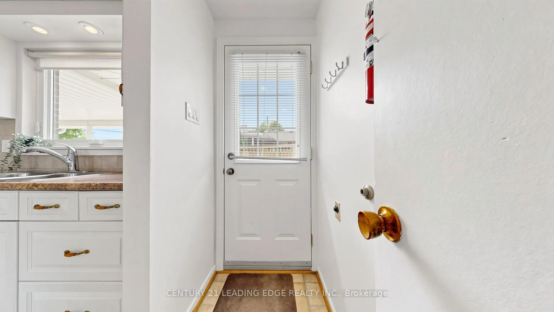 Photo 30 of 271 Delrex Boulevard, Halton Hills, Georgetown — HOMEH