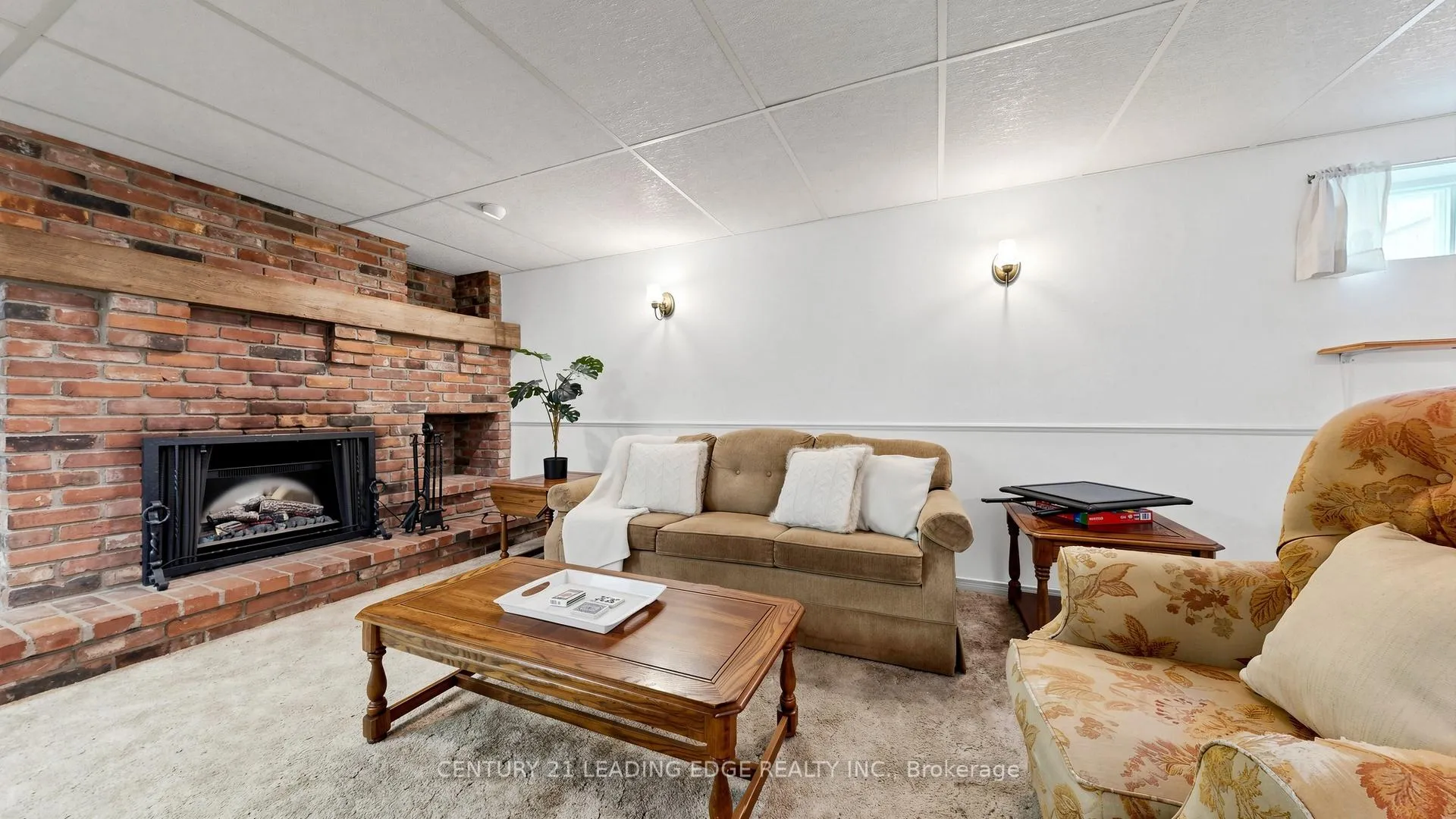 Photo 32 of 271 Delrex Boulevard, Halton Hills, Georgetown — HOMEH