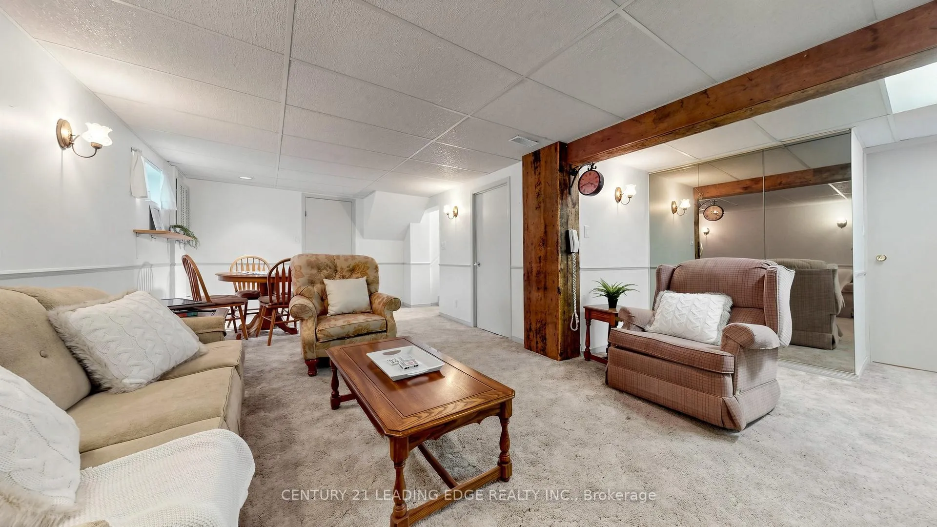 Photo 35 of 271 Delrex Boulevard, Halton Hills, Georgetown — HOMEH