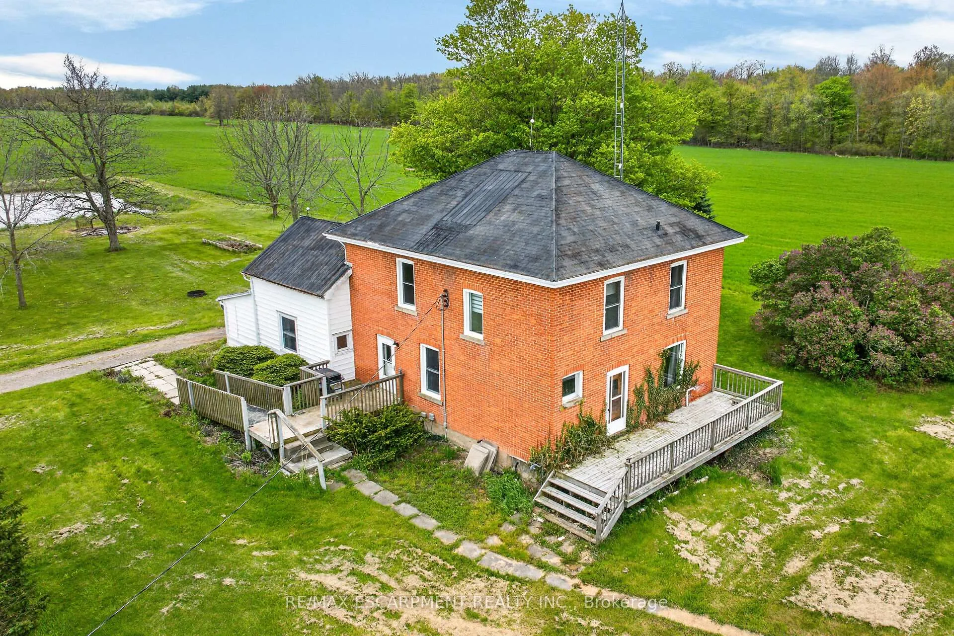 Photo 3 of 1054 Townline Road E, Haldimand — HOMEH