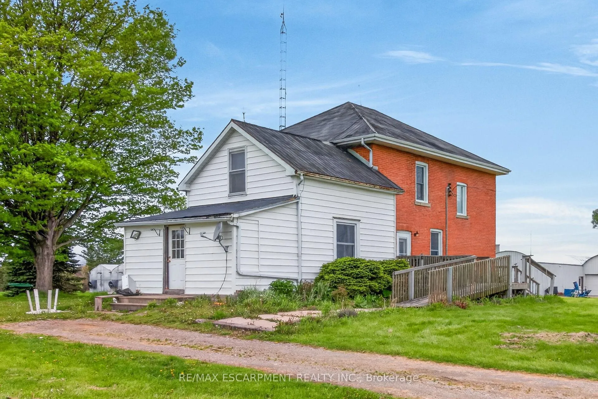 Photo 4 of 1054 Townline Road E, Haldimand — HOMEH