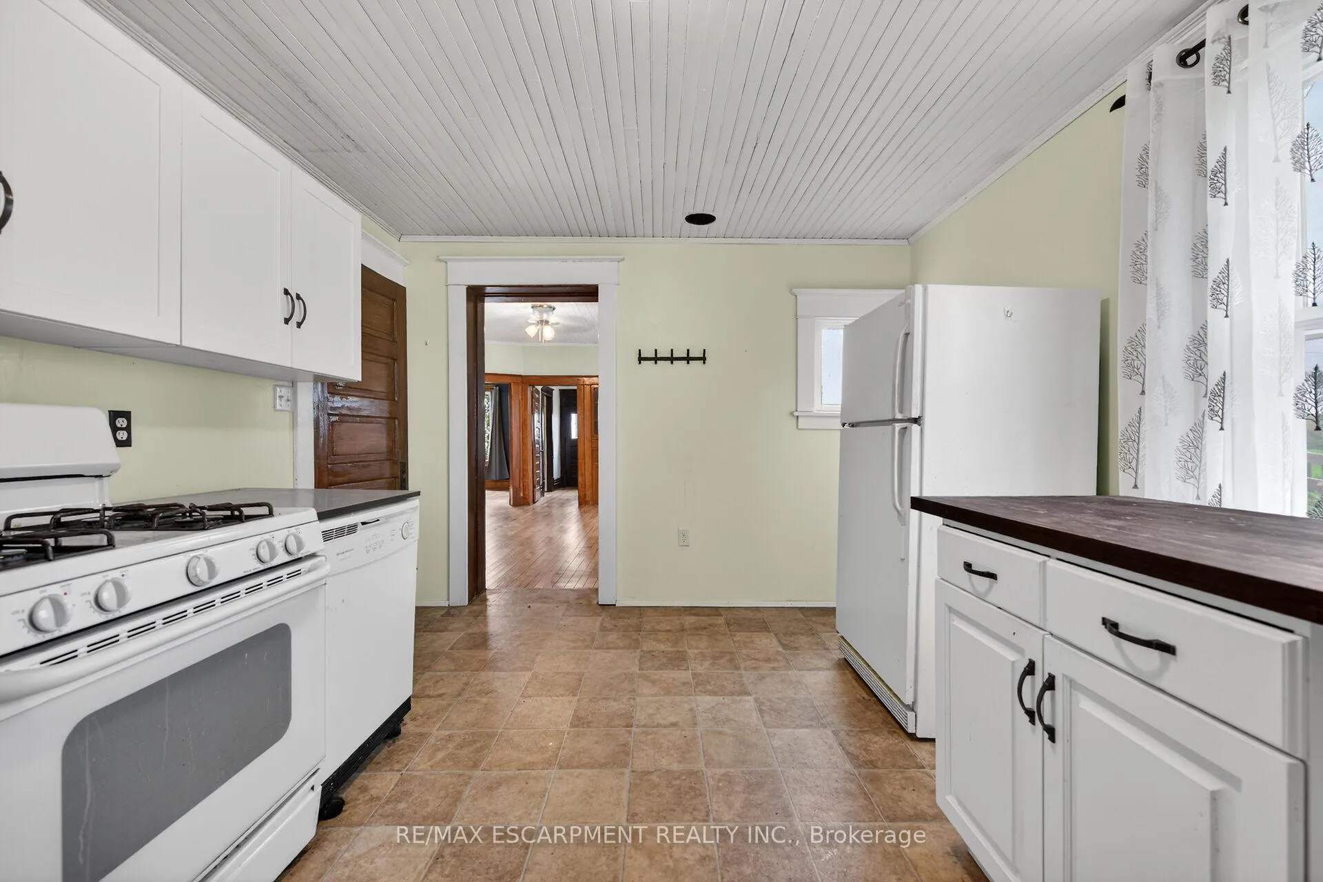 Photo 19 of 1054 Townline Road E, Haldimand — HOMEH
