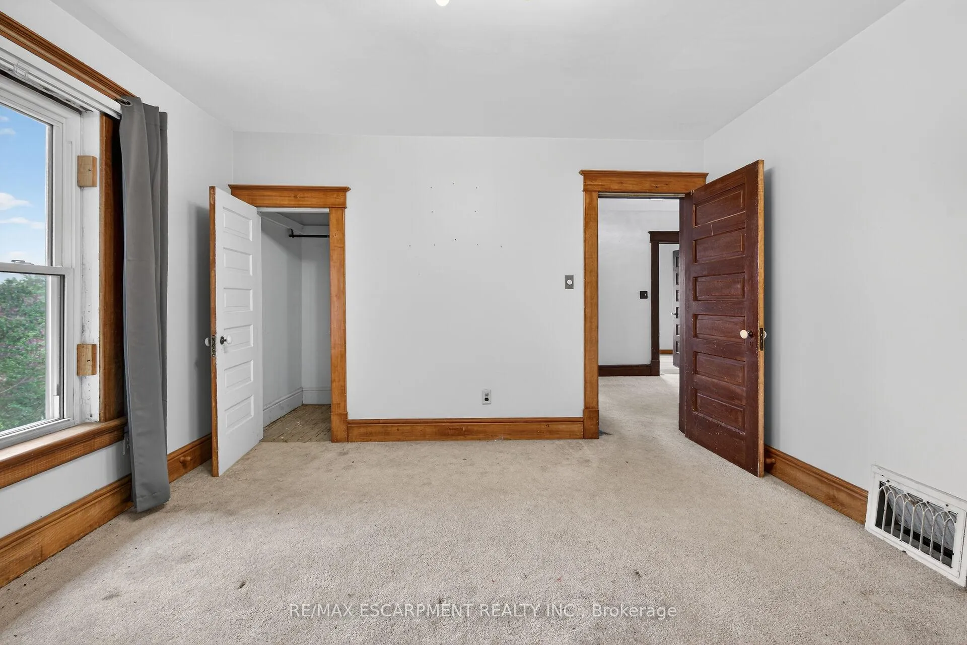 Photo 26 of 1054 Townline Road E, Haldimand — HOMEH