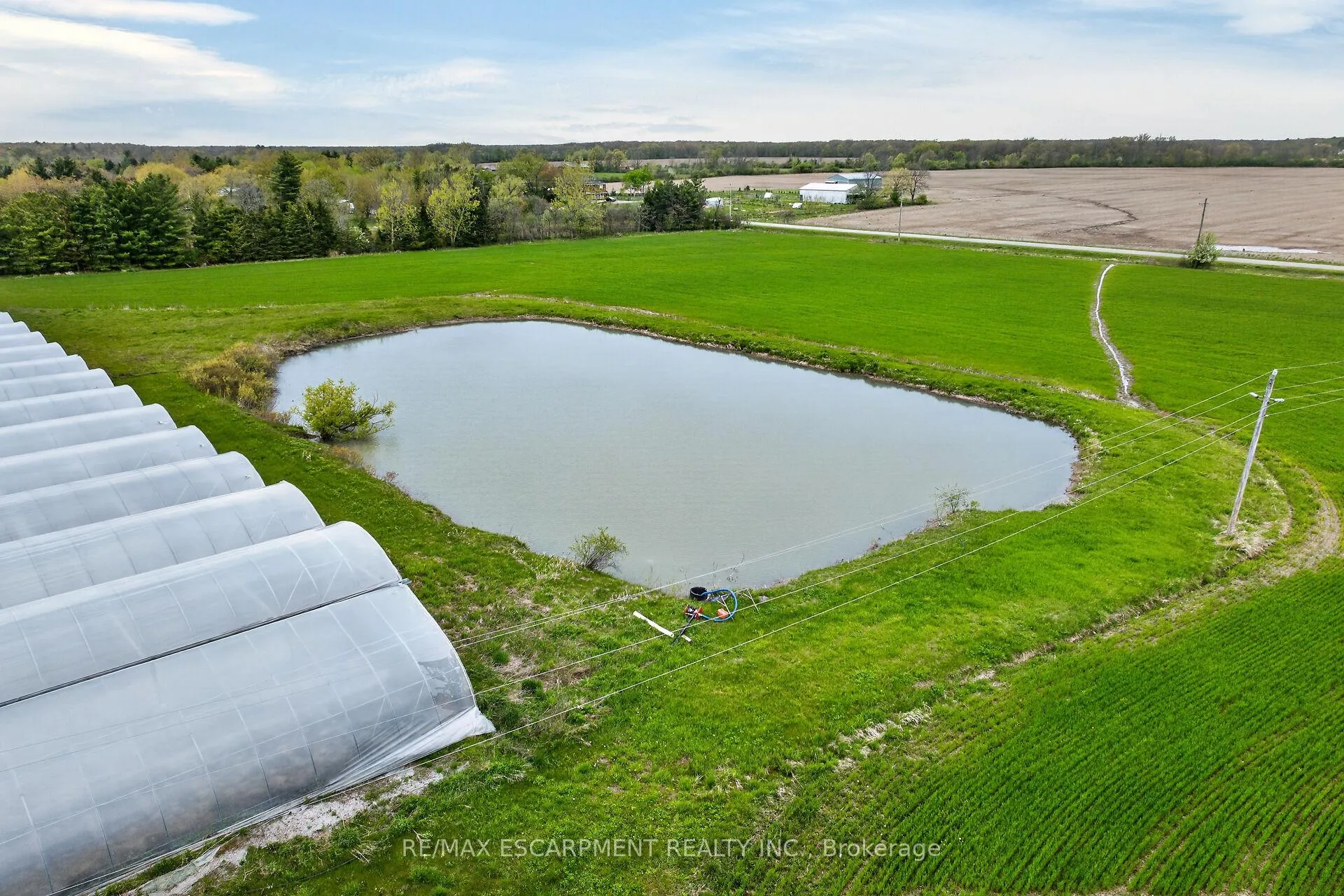 Photo 38 of 1054 Townline Road E, Haldimand — HOMEH