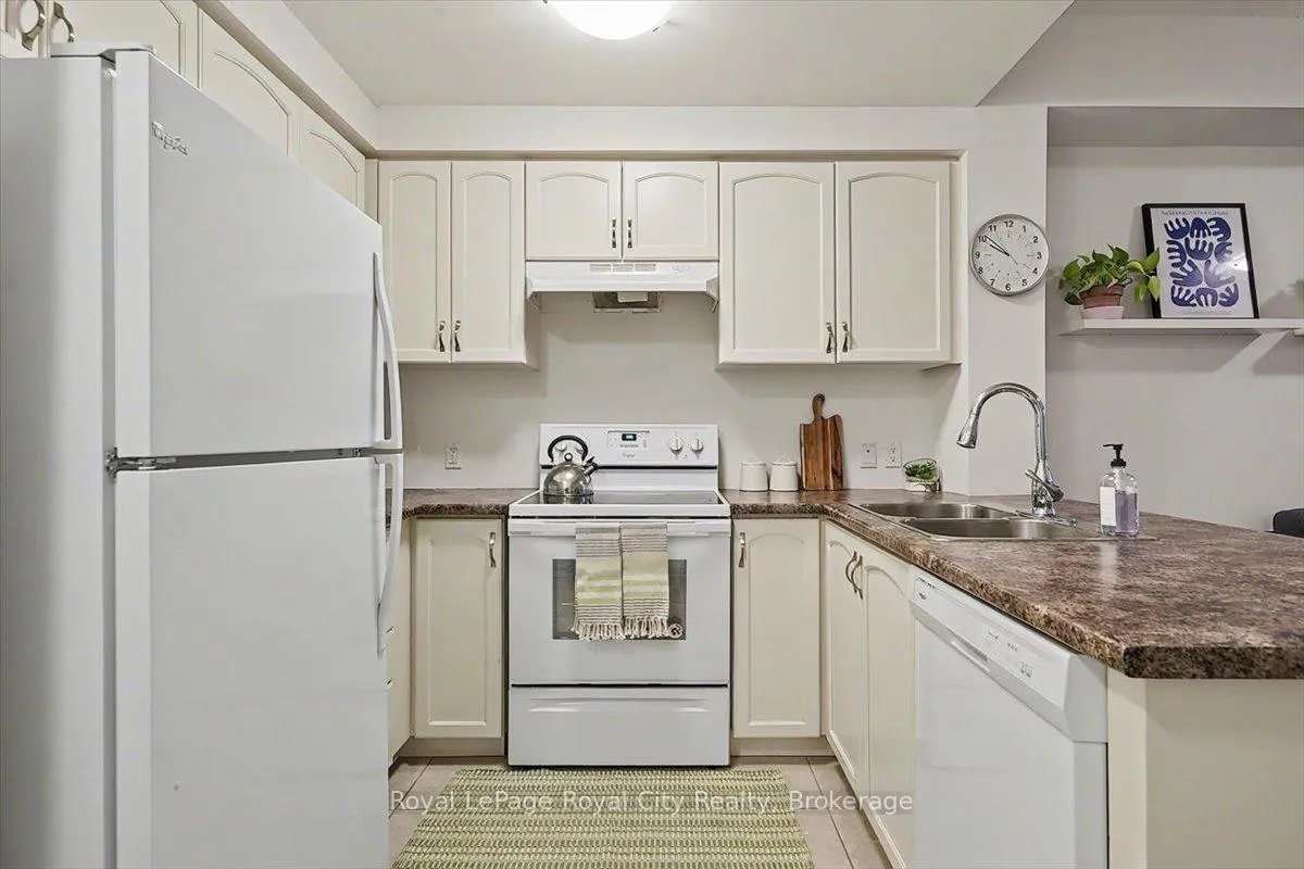 Photo 5 of Unit 120, 1284 Gordon Street, Guelph, Kortright East — HOMEH