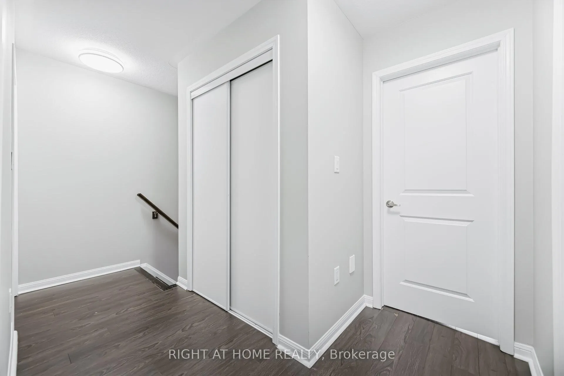 Photo 23 of 10 Vanhorne Close, Brampton, Northwest Brampton — HOMEH
