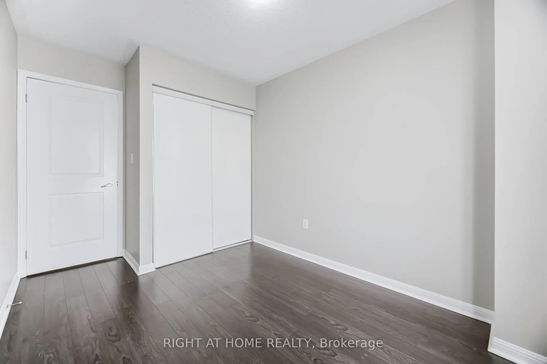Photo 32 of 10 Vanhorne Close, Brampton, Northwest Brampton — HOMEH