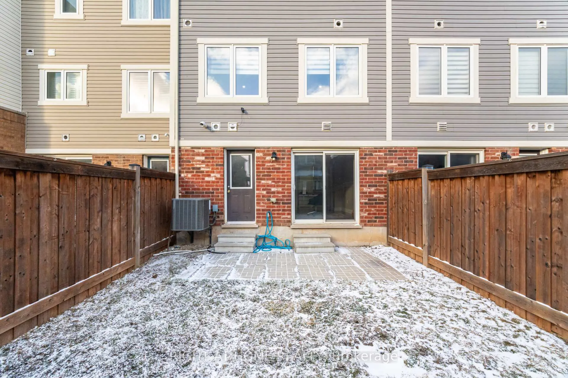 Photo 43 of 10 Vanhorne Close, Brampton, Northwest Brampton — HOMEH