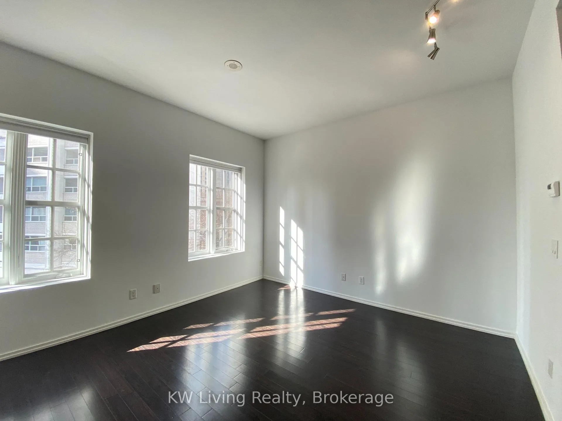 Photo 15 of Unit 306, 75 St Nicholas Street, Toronto, Bay Street Corridor — HOMEH