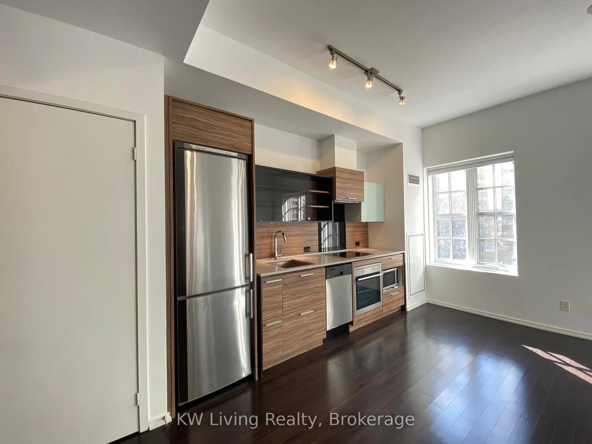 Photo 16 of Unit 306, 75 St Nicholas Street, Toronto, Bay Street Corridor — HOMEH