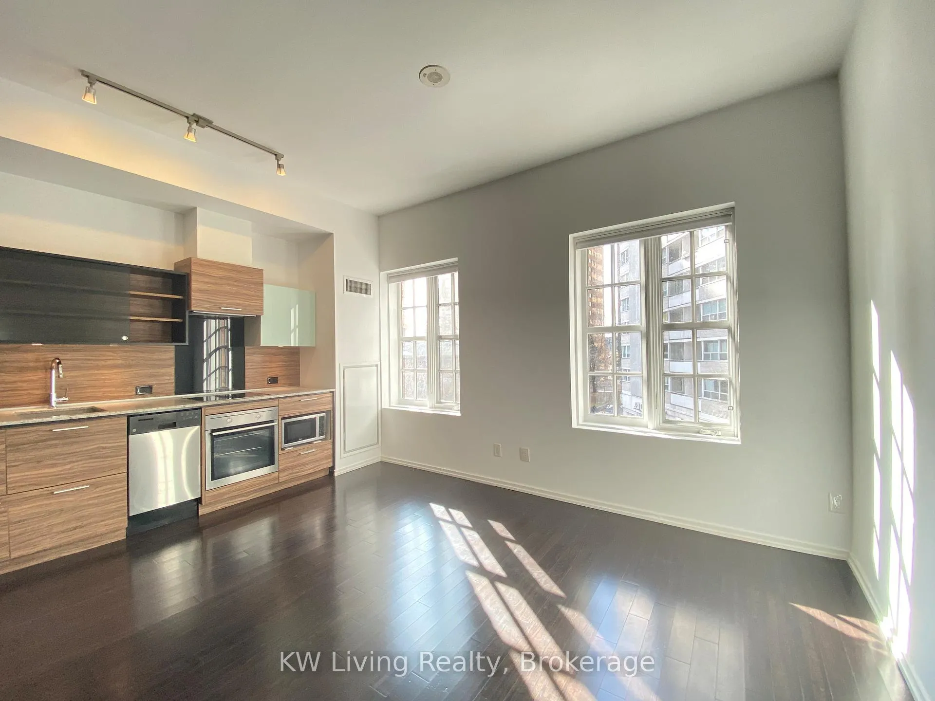 Photo 24 of Unit 306, 75 St Nicholas Street, Toronto, Bay Street Corridor — HOMEH