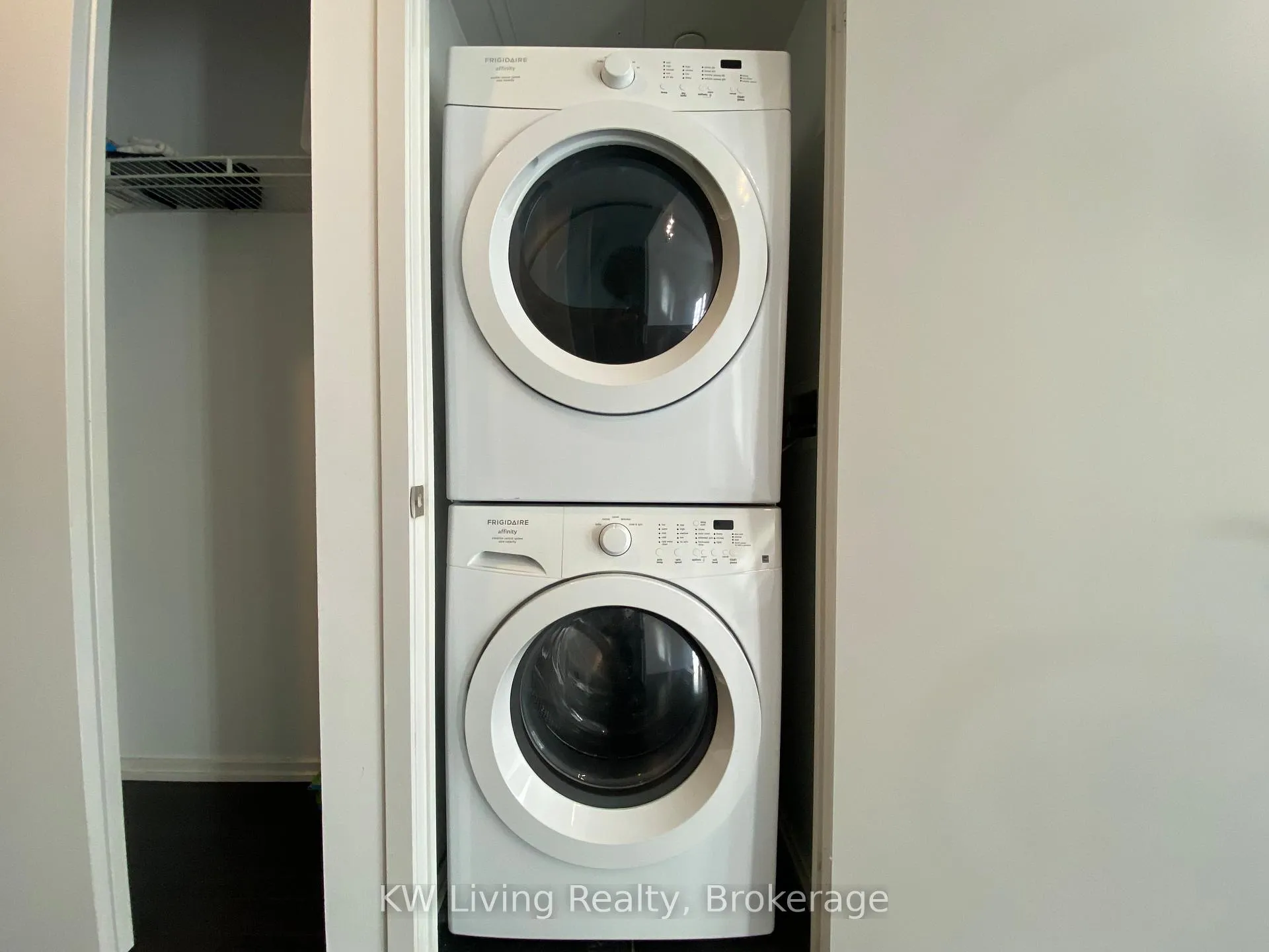 Photo 26 of Unit 306, 75 St Nicholas Street, Toronto, Bay Street Corridor — HOMEH