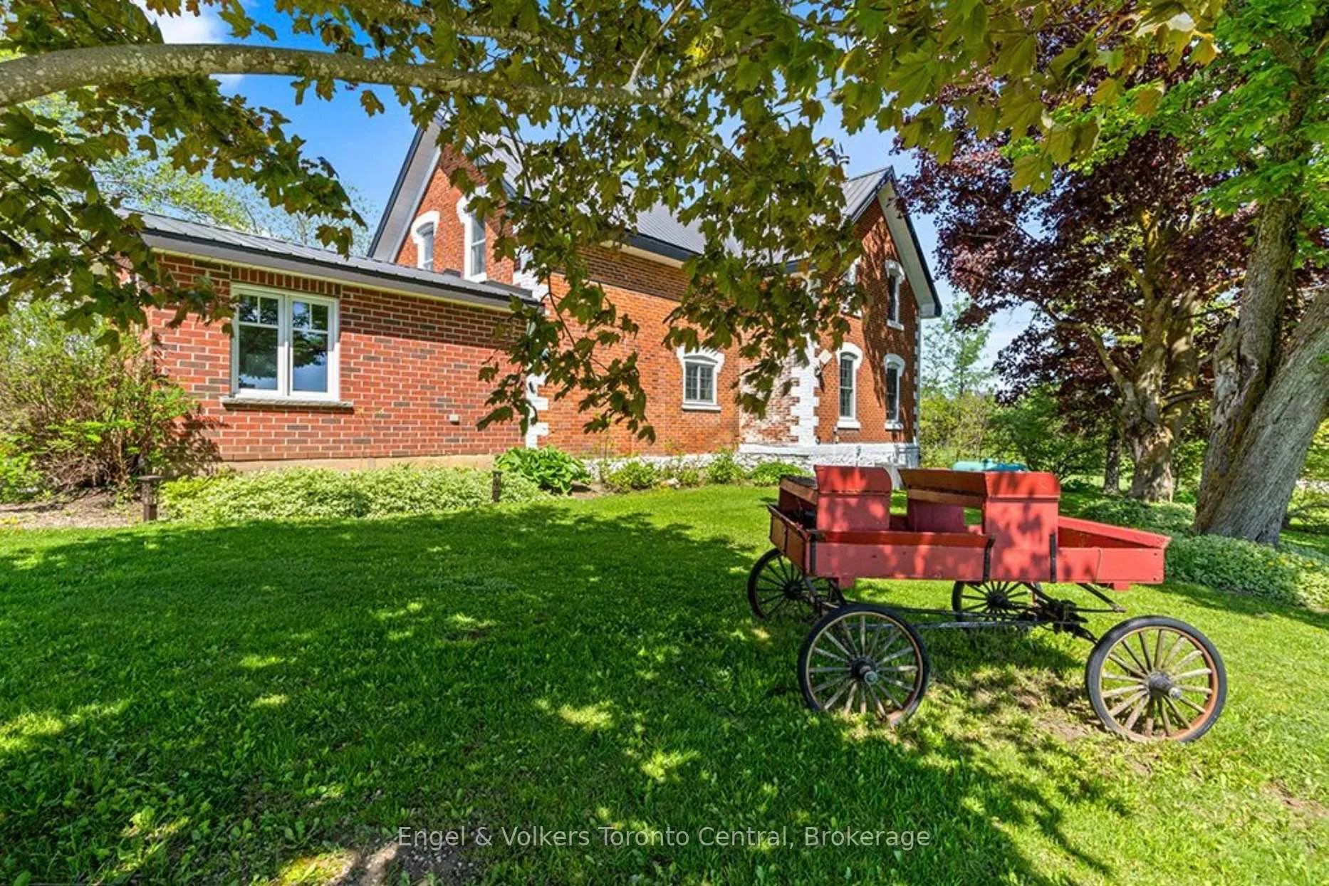 Photo 1 of 268 Fox Ridge Road, Grey Highlands — HOMEH