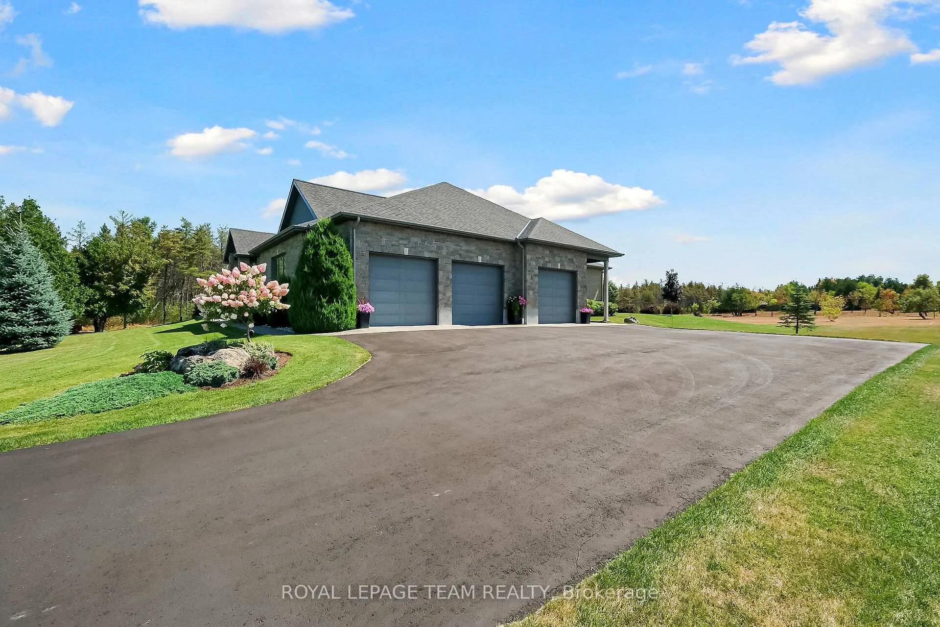 Photo 43 of 217 Shamus Way, Ottawa, Huntley Ward (South West) — HOMEH