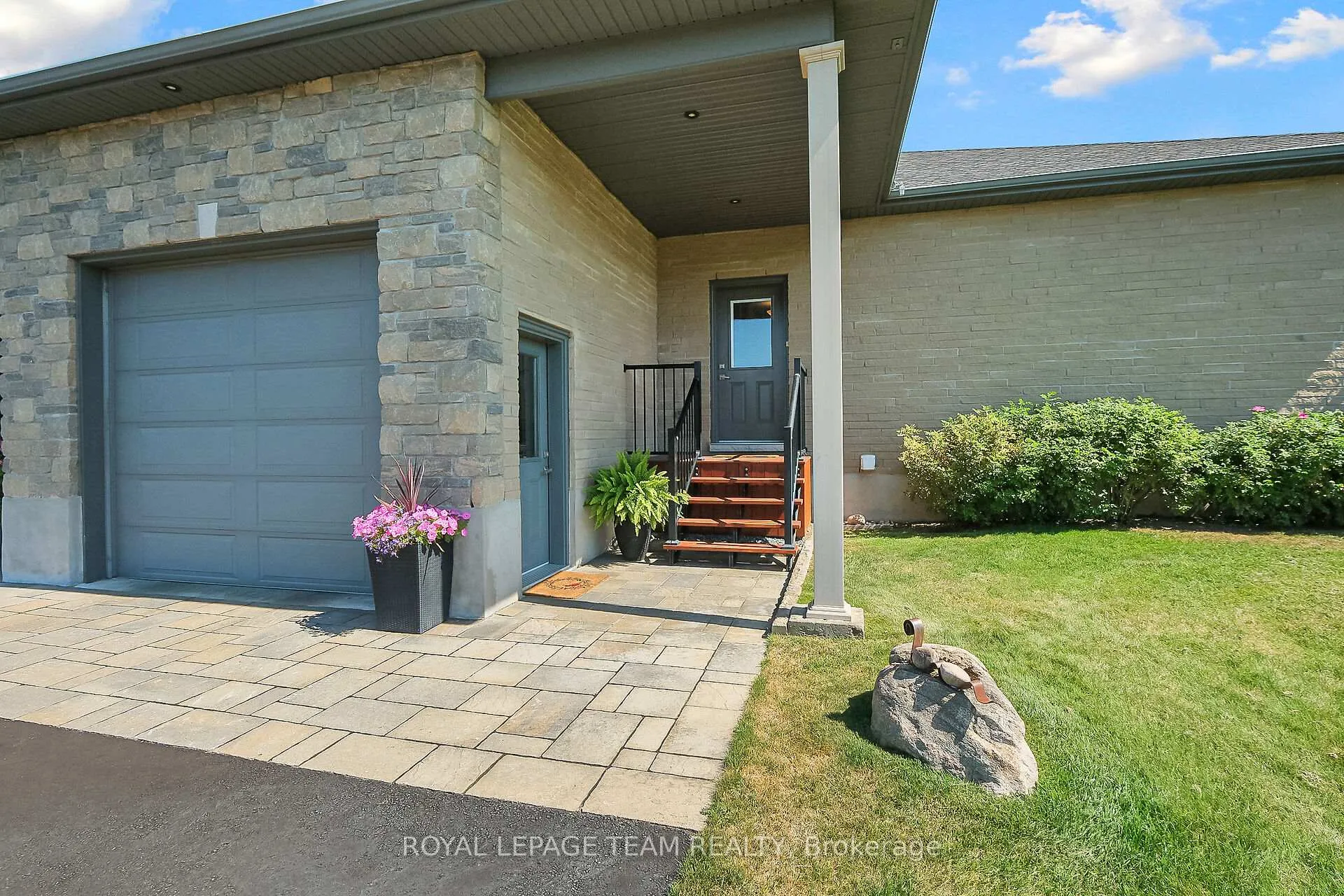 Photo 48 of 217 Shamus Way, Ottawa, Huntley Ward (South West) — HOMEH