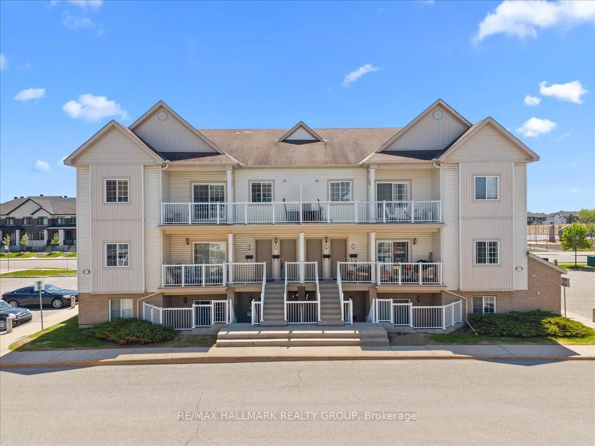 Photo 2 of Unit I, 102 Artesa Private, Ottawa, Kanata - Emerald Meadows/Trailwest — HOMEH