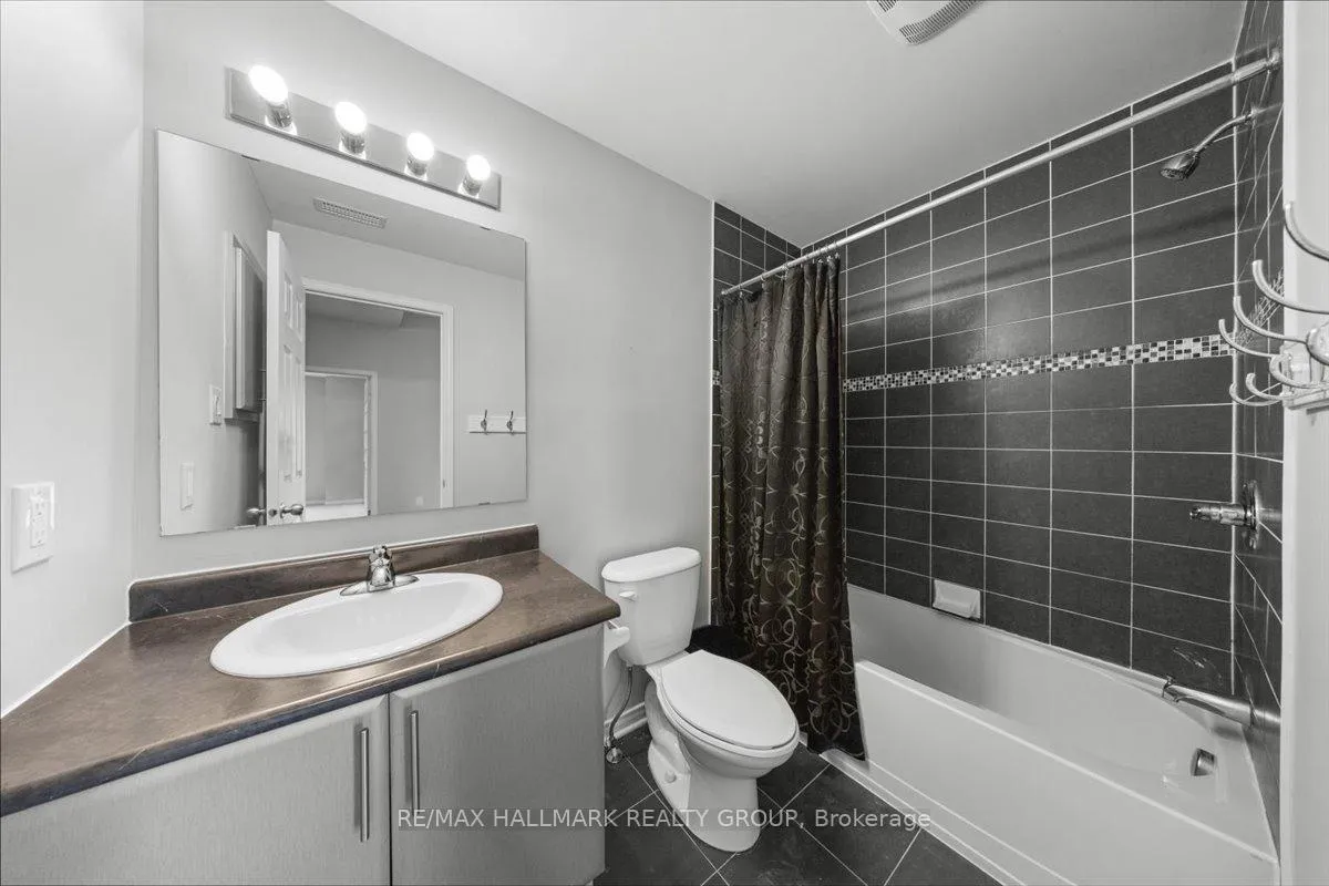 Photo 10 of Unit I, 102 Artesa Private, Ottawa, Kanata - Emerald Meadows/Trailwest — HOMEH