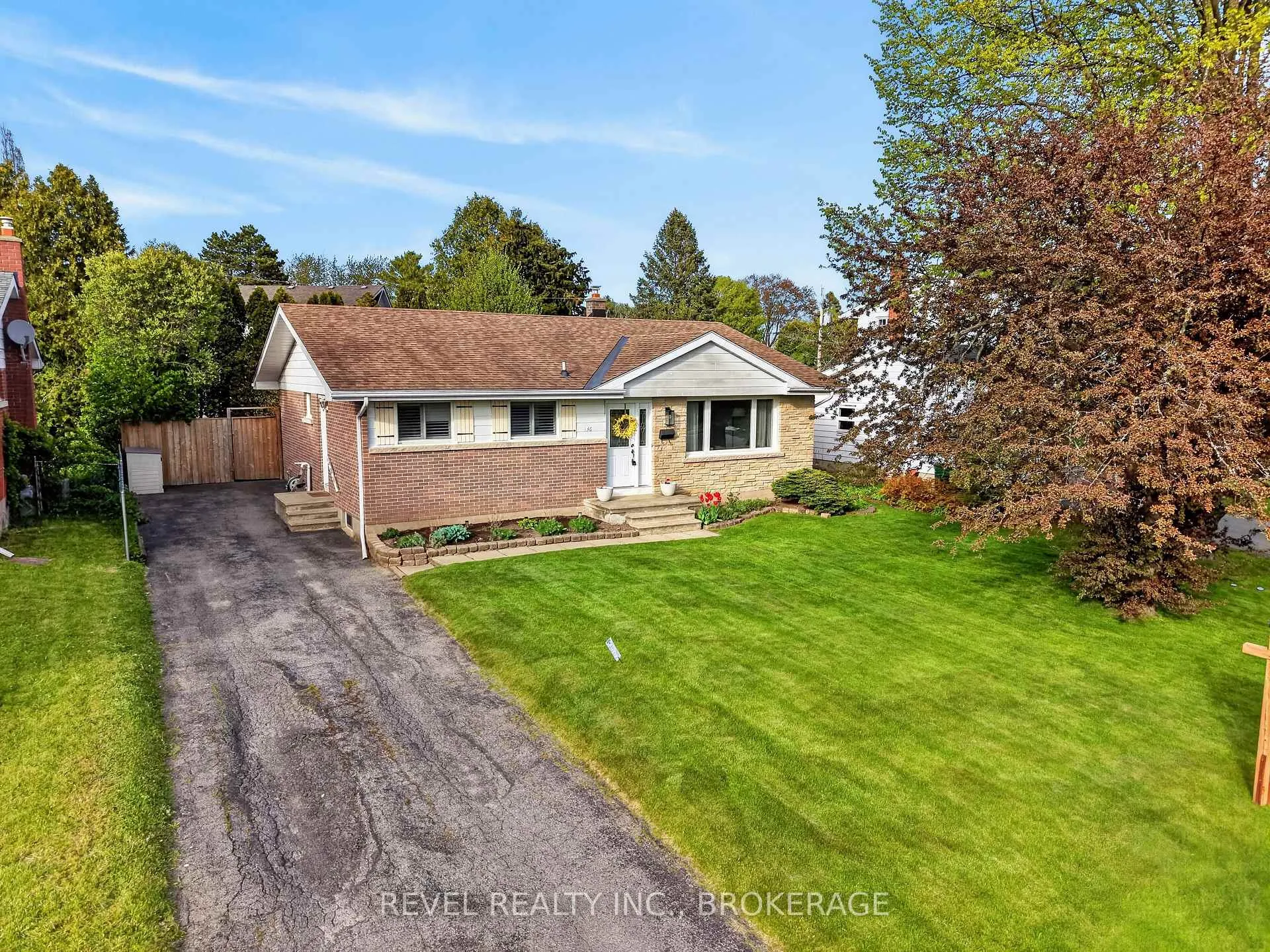 Photo 2 of 136 Braemar Road, Kingston, City Southwest — HOMEH