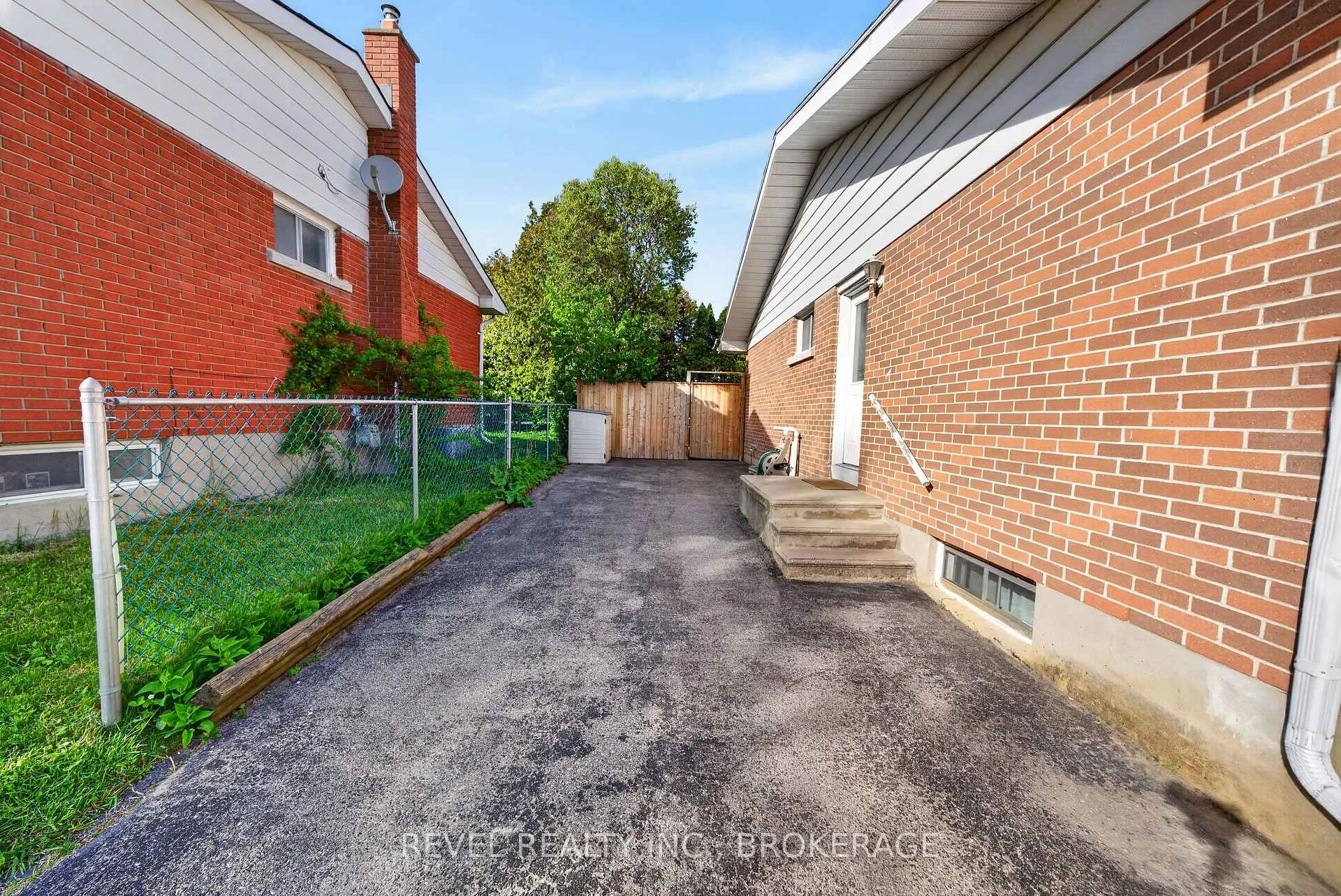 Photo 5 of 136 Braemar Road, Kingston, City Southwest — HOMEH