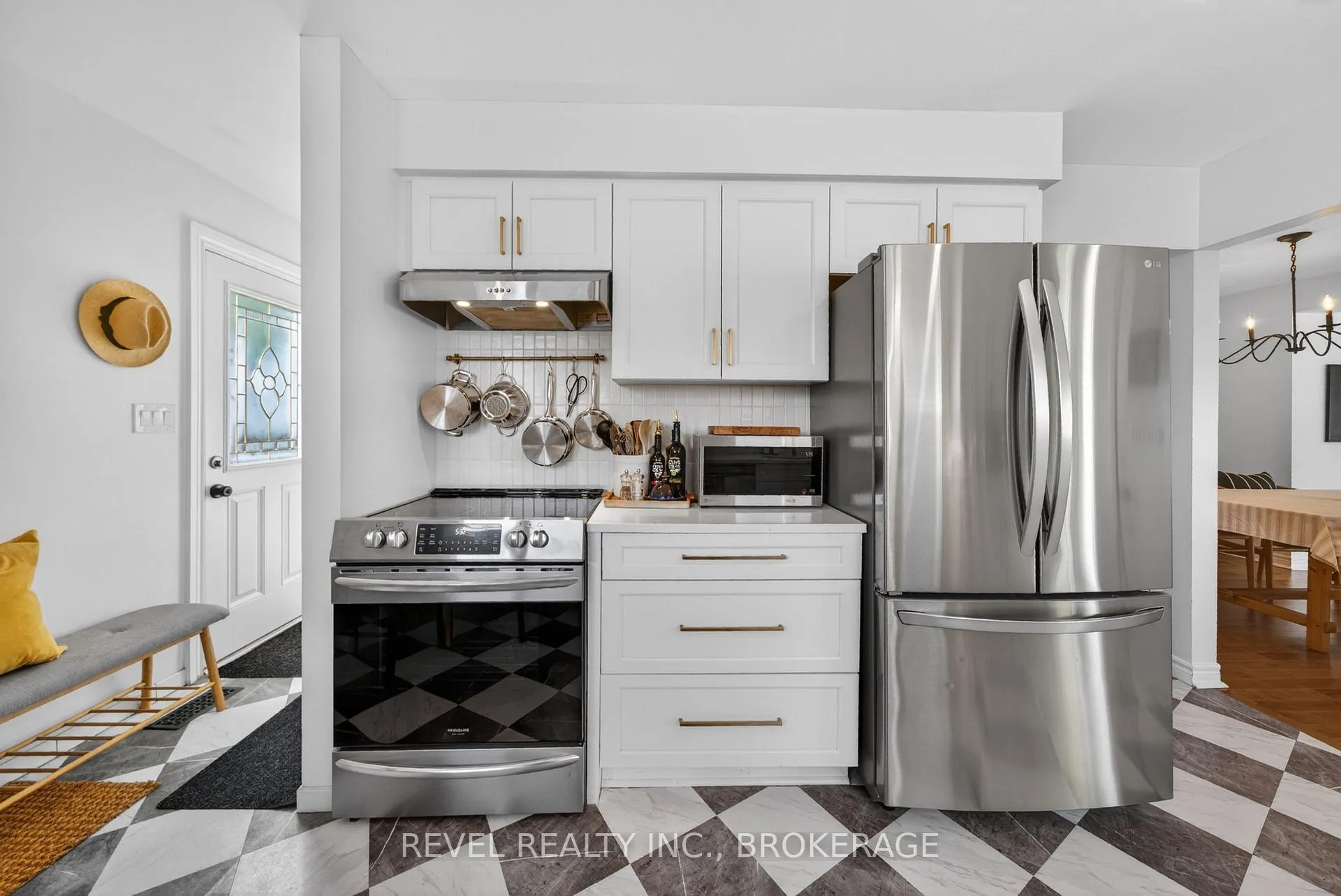 Photo 17 of 136 Braemar Road, Kingston, City Southwest — HOMEH