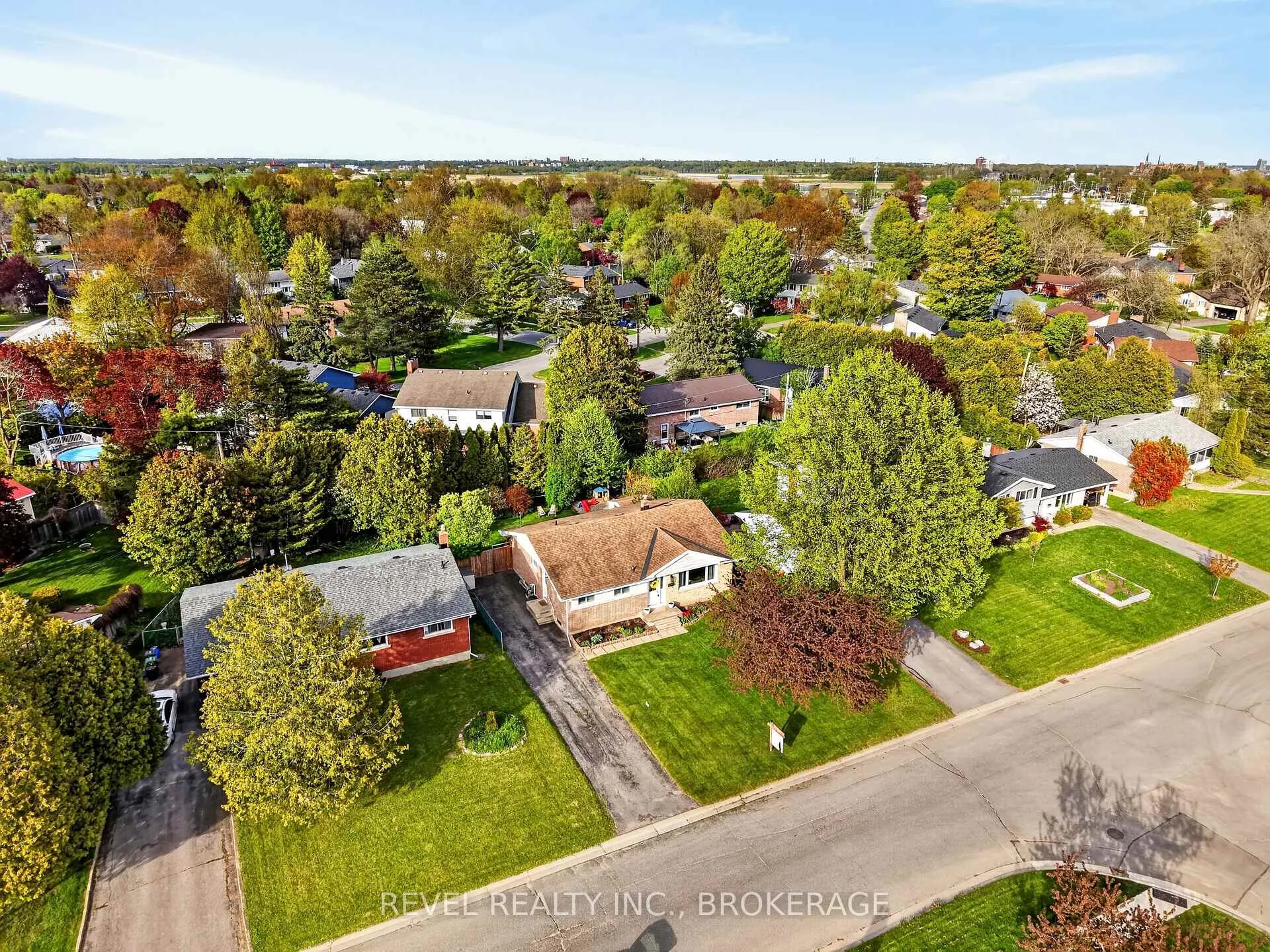 Photo 44 of 136 Braemar Road, Kingston, City Southwest — HOMEH