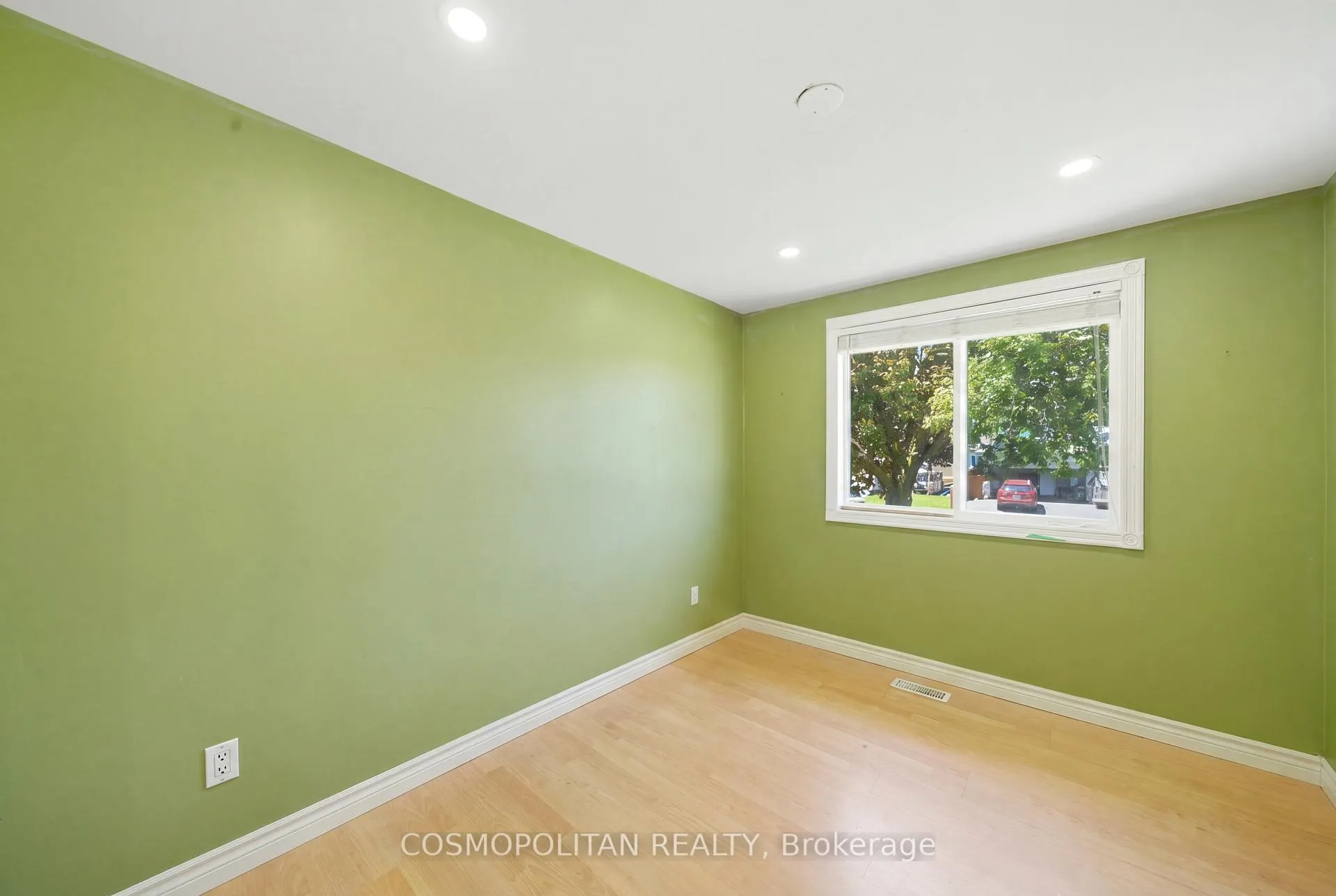 Photo 15 of 82 Stoney Brook Drive, Hamilton, Stoney Creek — HOMEH