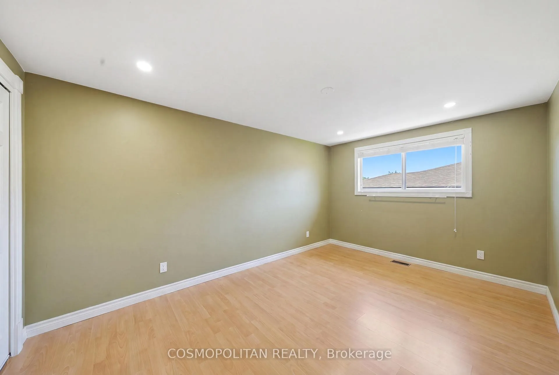 Photo 18 of 82 Stoney Brook Drive, Hamilton, Stoney Creek — HOMEH