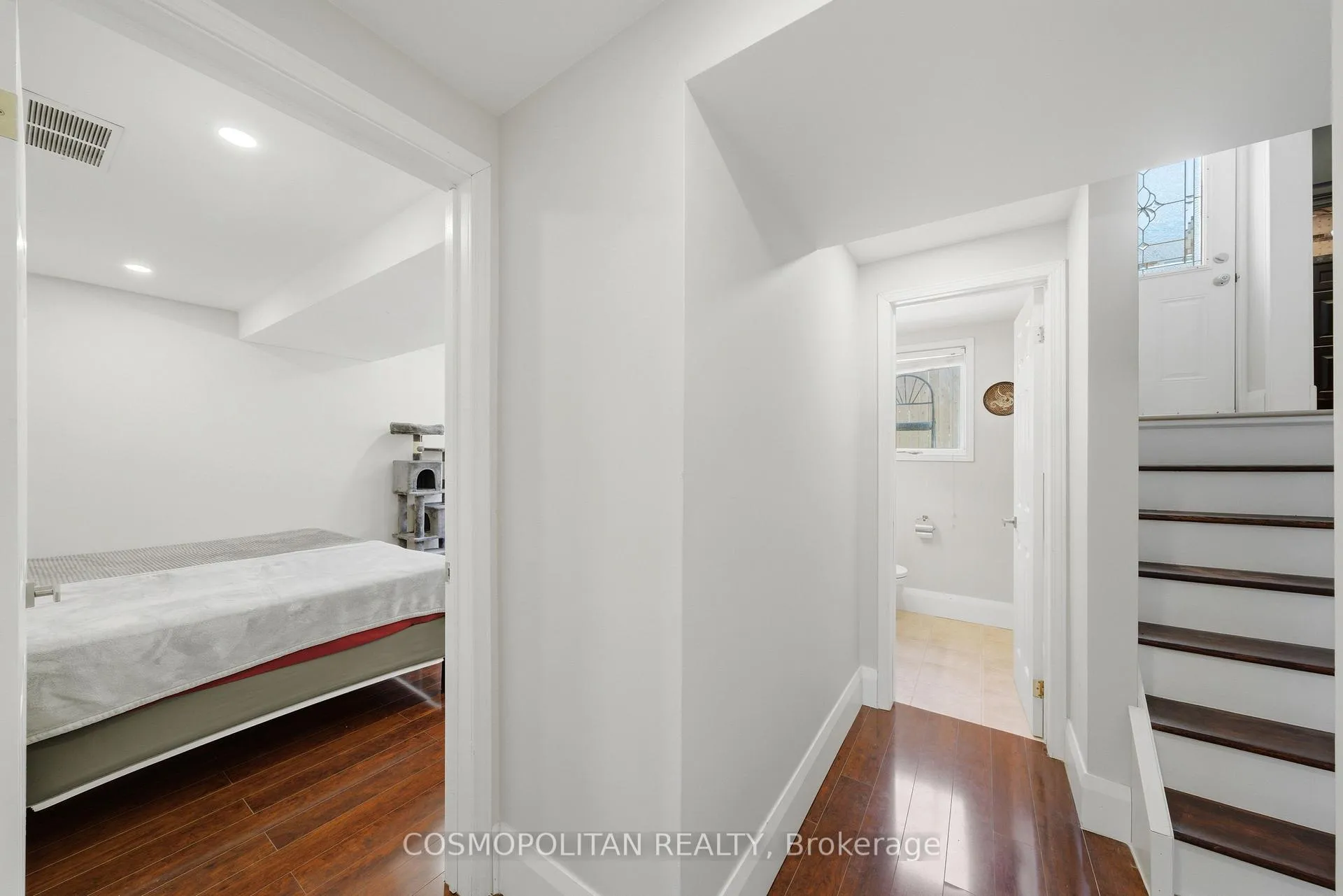 Photo 22 of 82 Stoney Brook Drive, Hamilton, Stoney Creek — HOMEH