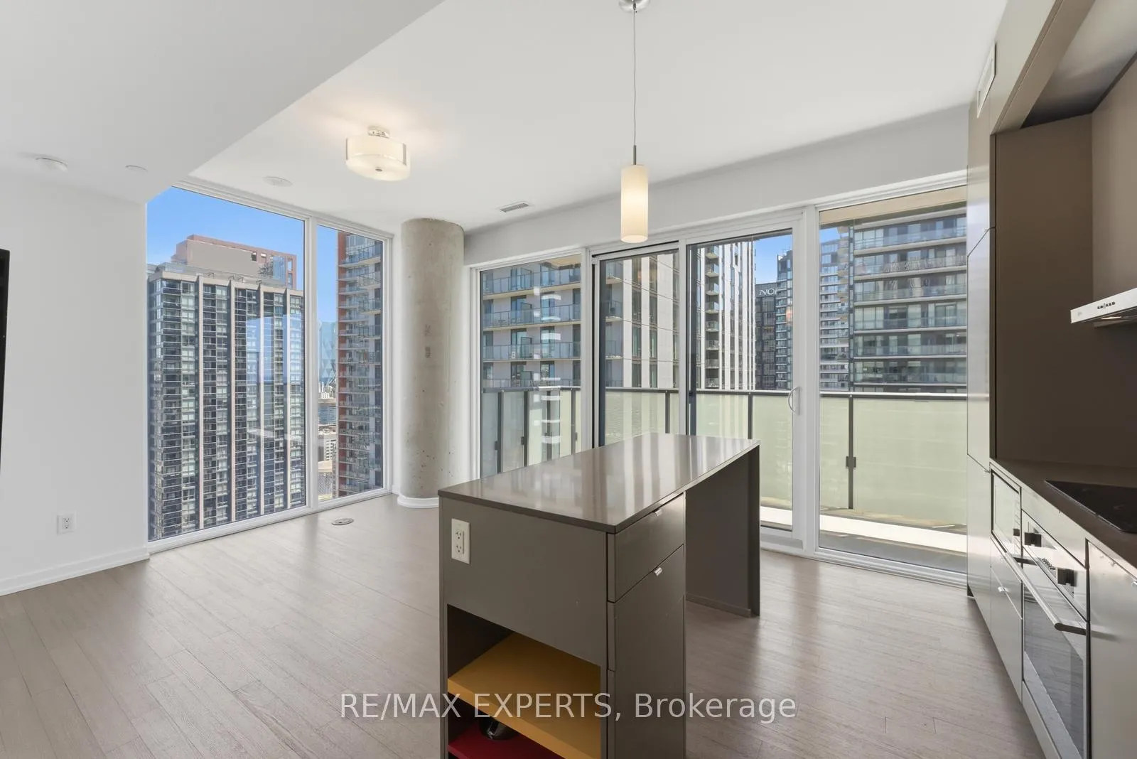 Photo 4 of Unit 3606, 101 Peter Street, Toronto, Waterfront Communities — HOMEH