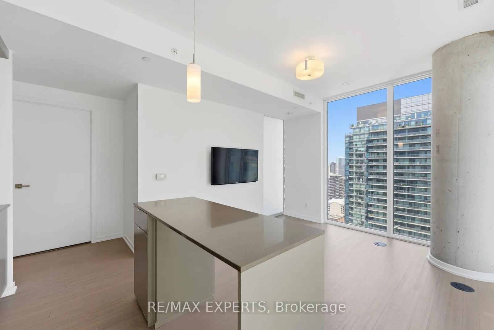 Photo 5 of Unit 3606, 101 Peter Street, Toronto, Waterfront Communities — HOMEH