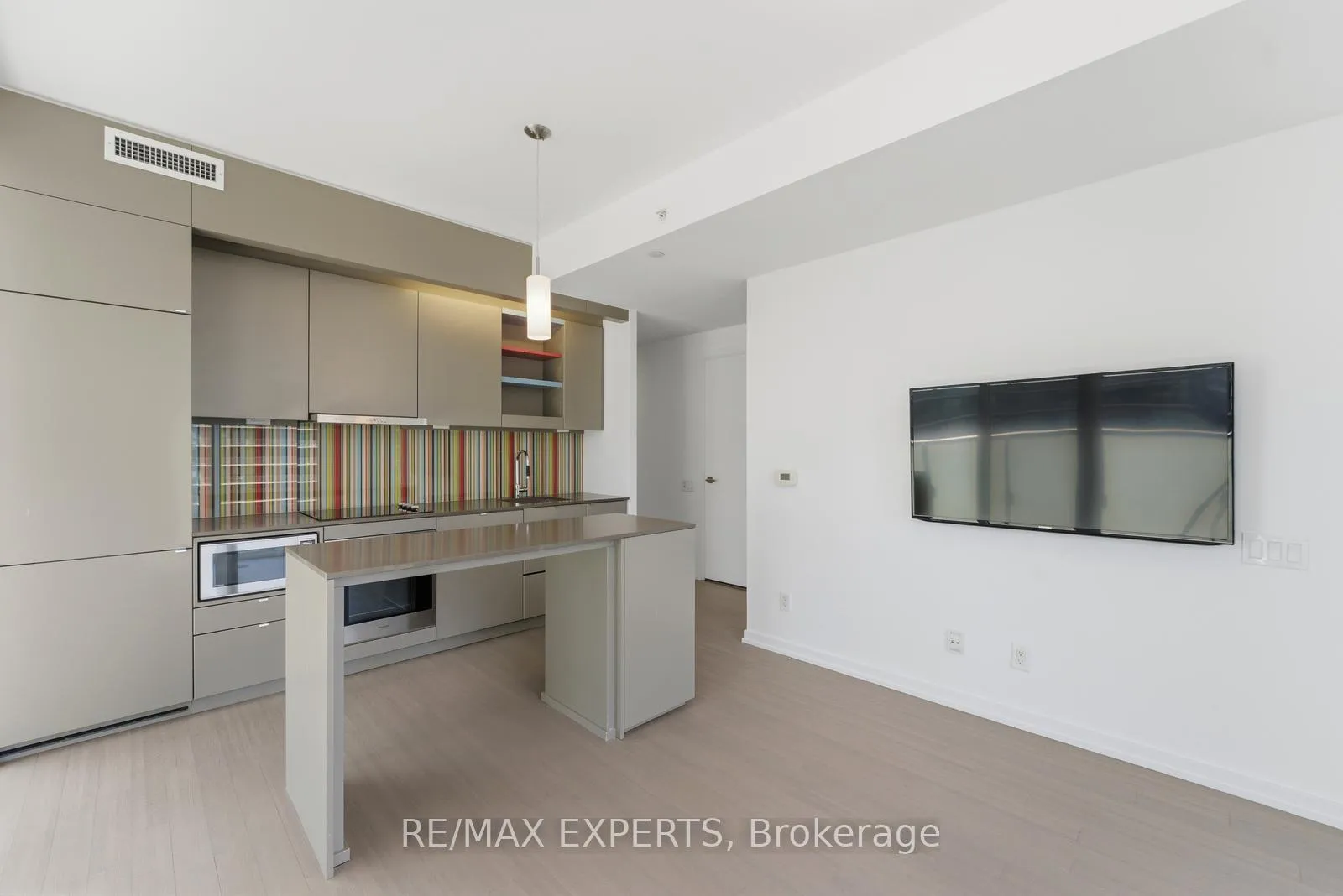 Photo 6 of Unit 3606, 101 Peter Street, Toronto, Waterfront Communities — HOMEH