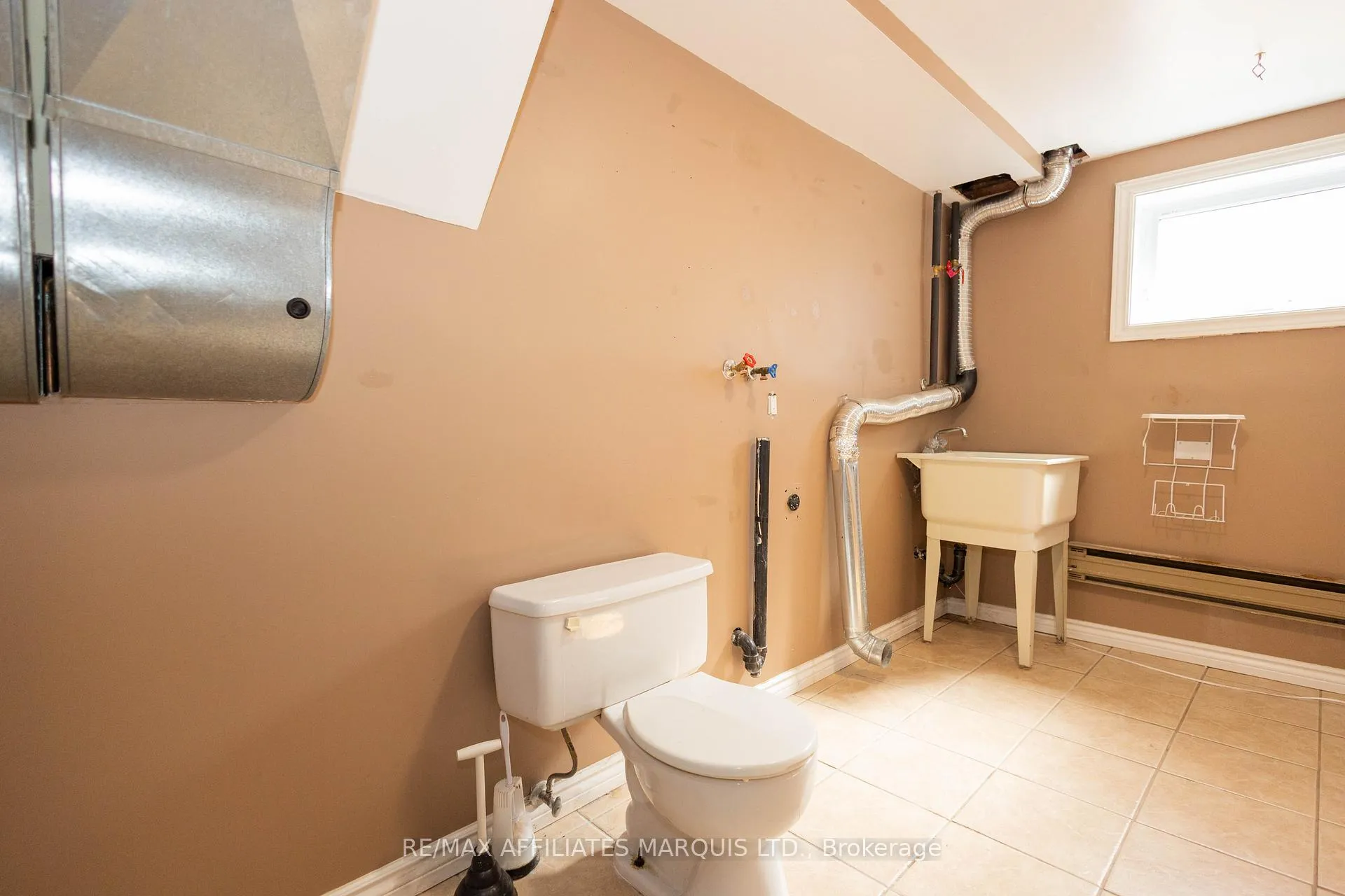 Photo 25 of 1849 Dewhurst Avenue, Cornwall — HOMEH