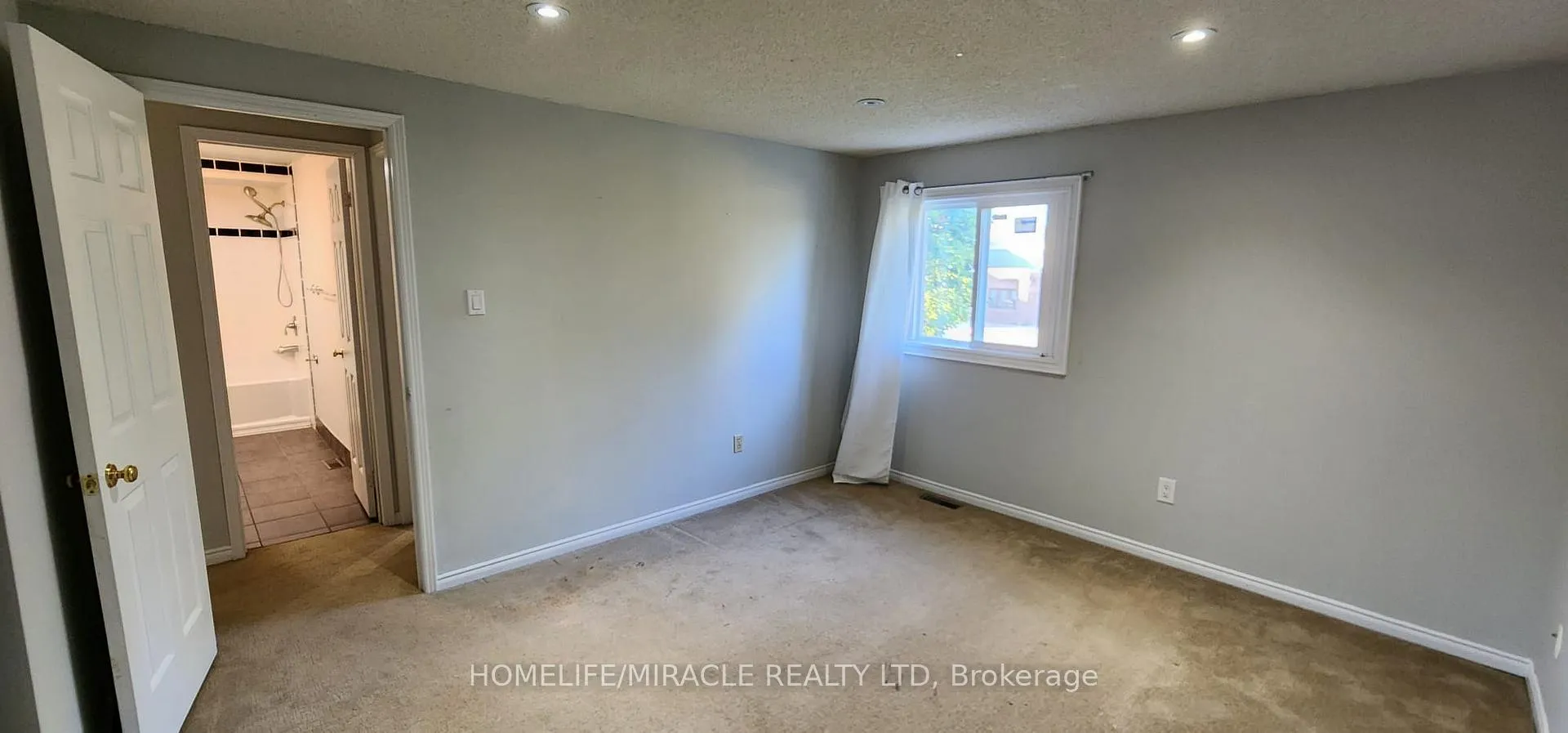 Photo 18 of 264 Wright Crescent, Ajax, Central — HOMEH