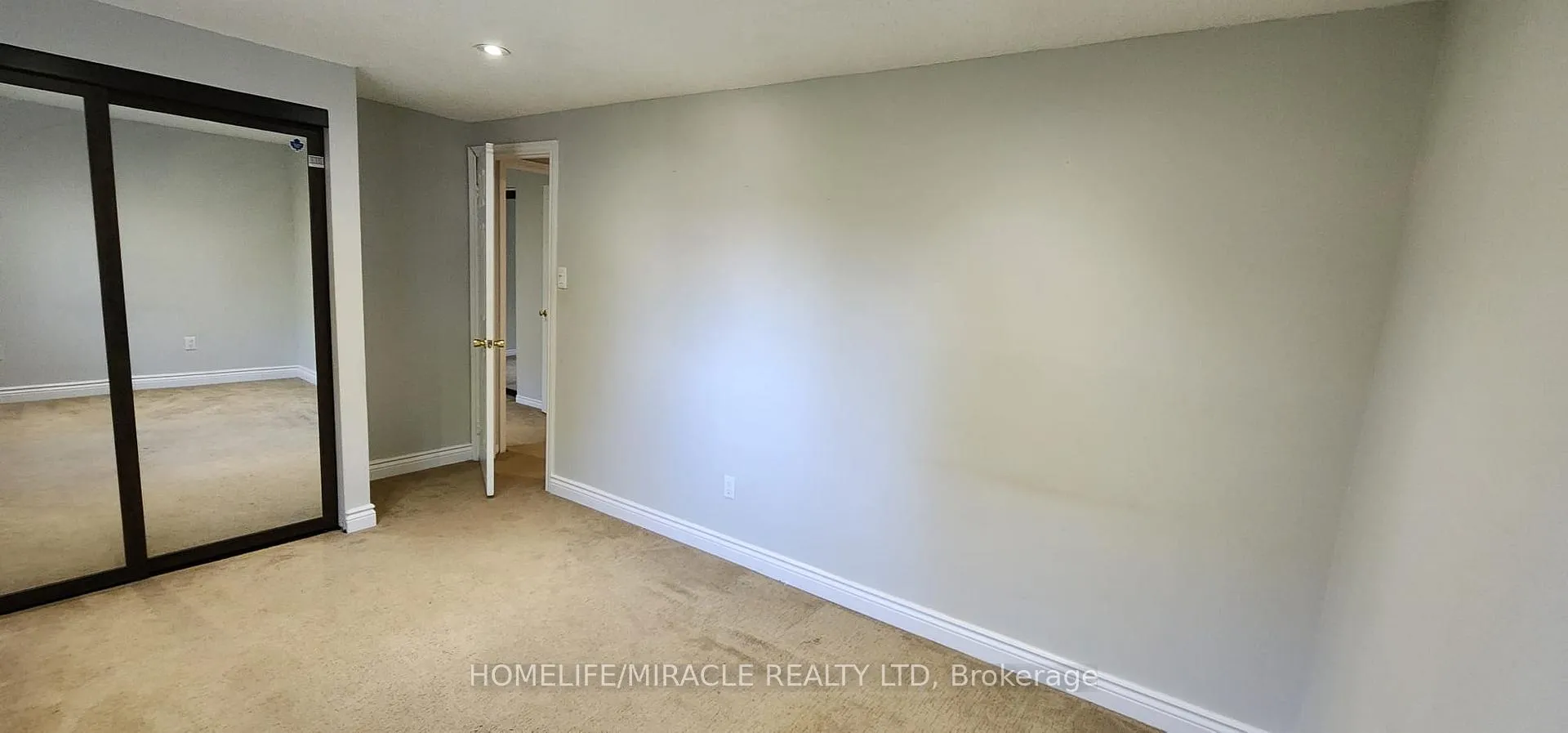 Photo 21 of 264 Wright Crescent, Ajax, Central — HOMEH
