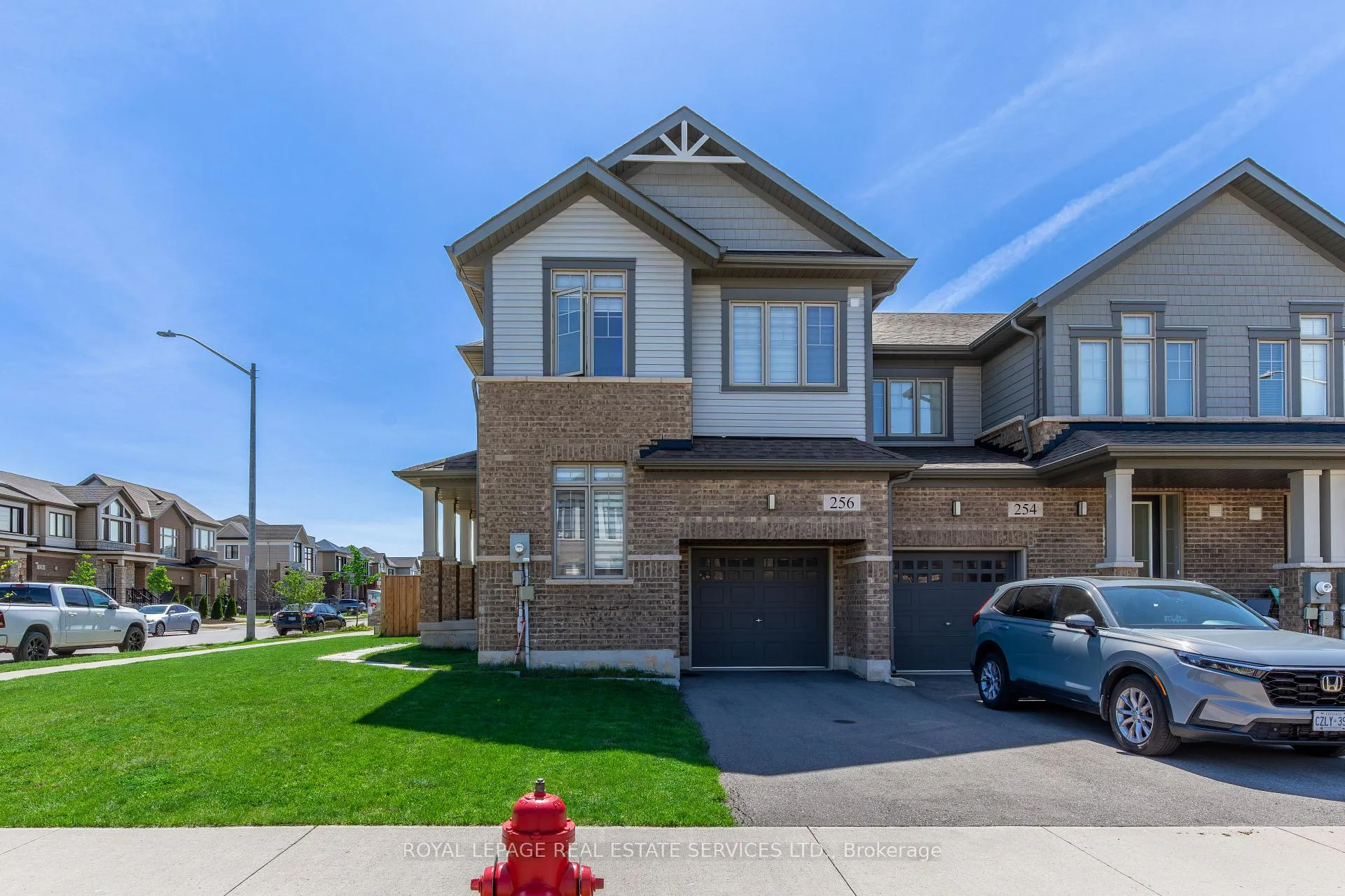 Photo 3 of 256 Rosebury Way, Hamilton, Mount Hope — HOMEH