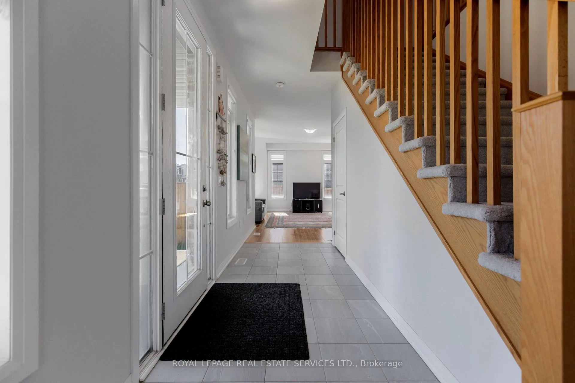 Photo 4 of 256 Rosebury Way, Hamilton, Mount Hope — HOMEH