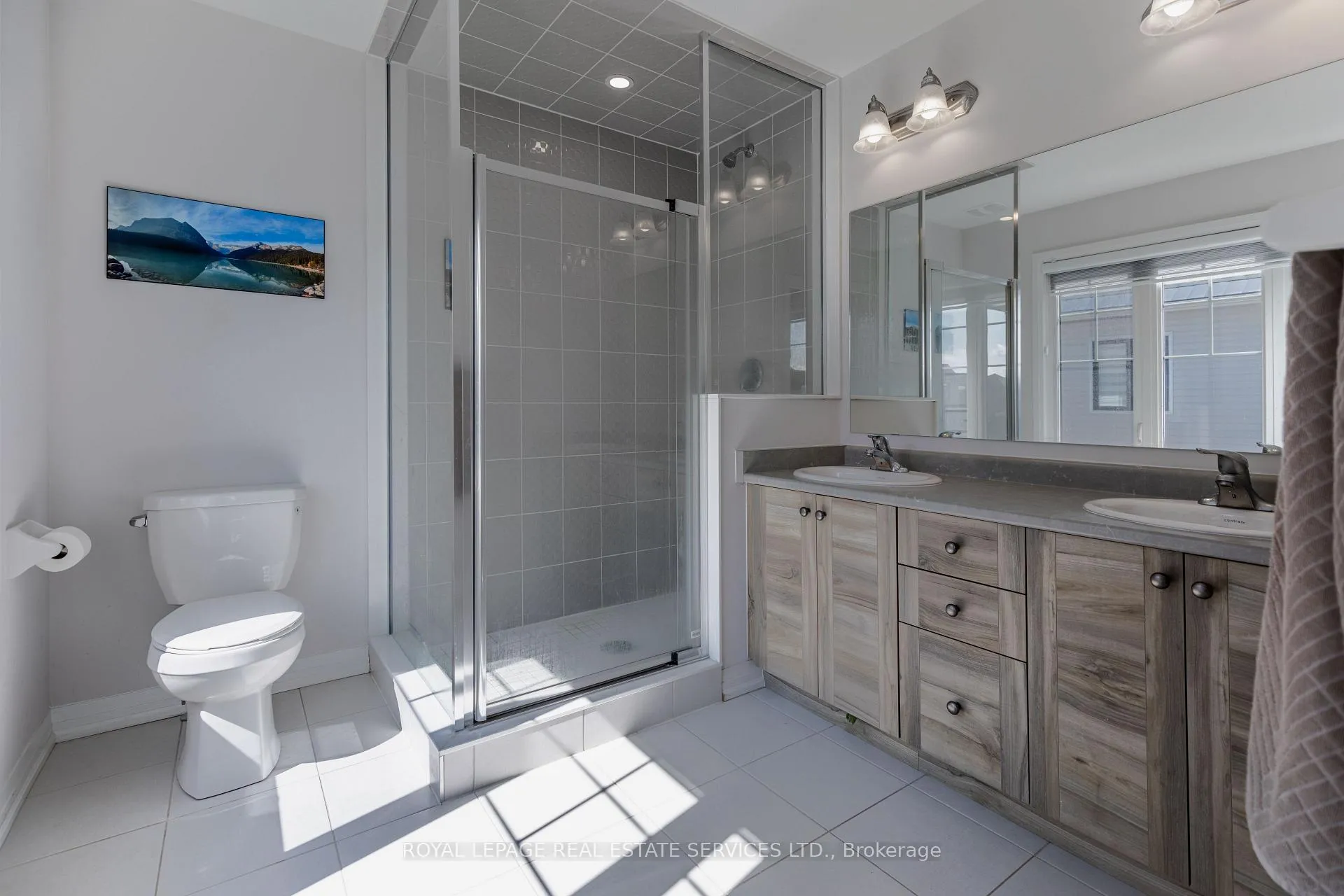 Photo 12 of 256 Rosebury Way, Hamilton, Mount Hope — HOMEH