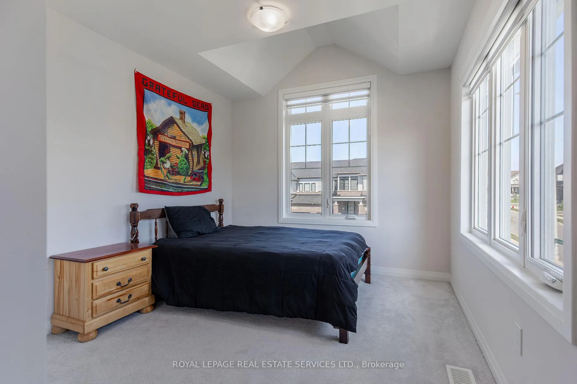 Photo 13 of 256 Rosebury Way, Hamilton, Mount Hope — HOMEH