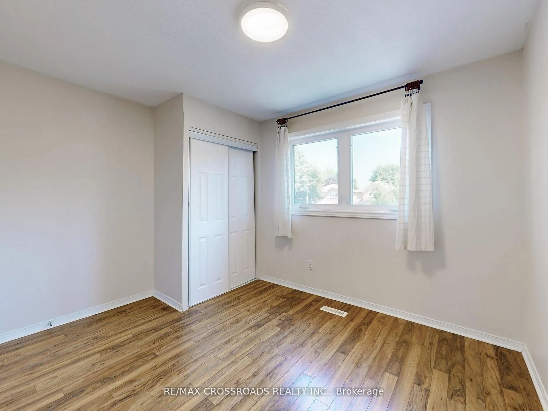Photo 12 of 35 Forest Grove Drive, Whitby, Pringle Creek — HOMEH