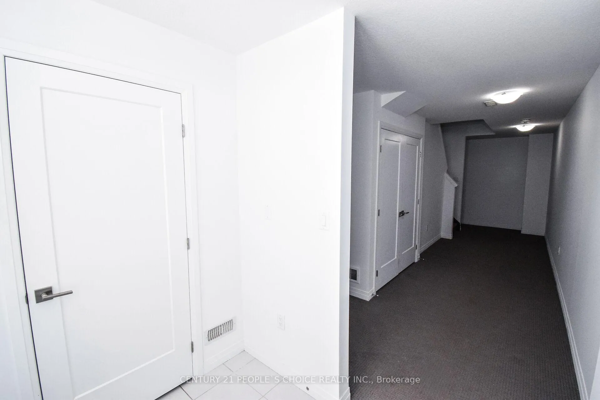 Photo 4 of 15 Hoffman Lane, Hamilton, Ancaster — HOMEH