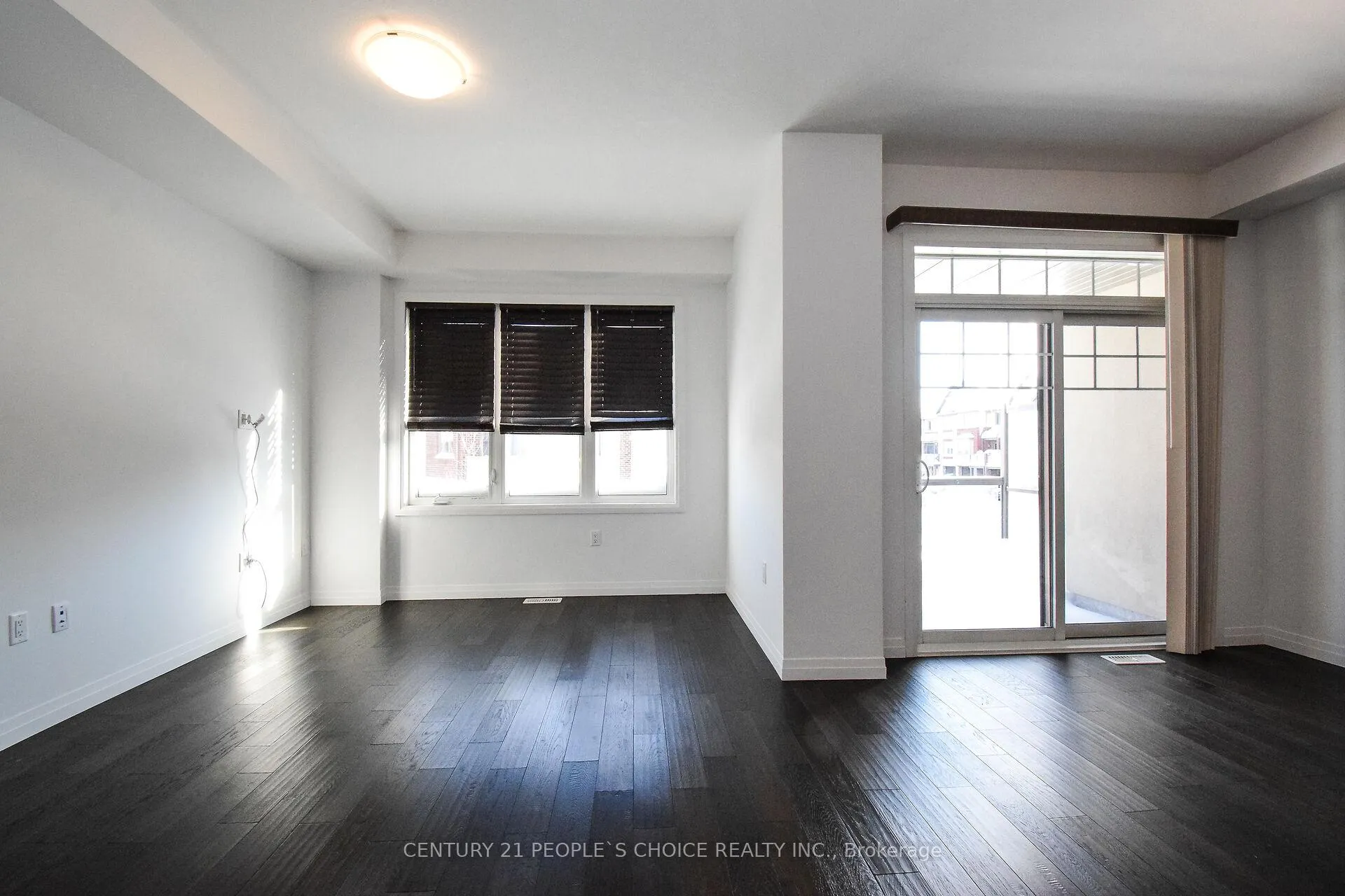 Photo 9 of 15 Hoffman Lane, Hamilton, Ancaster — HOMEH