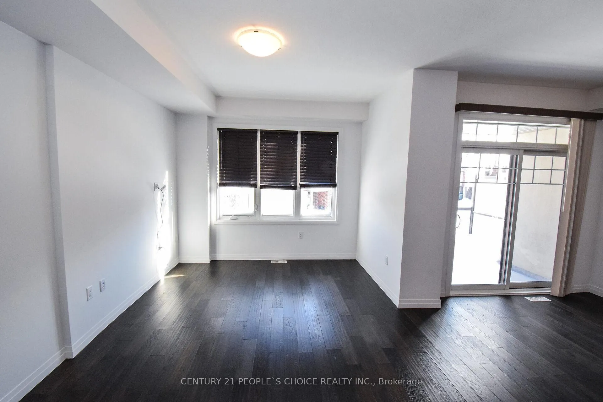 Photo 10 of 15 Hoffman Lane, Hamilton, Ancaster — HOMEH