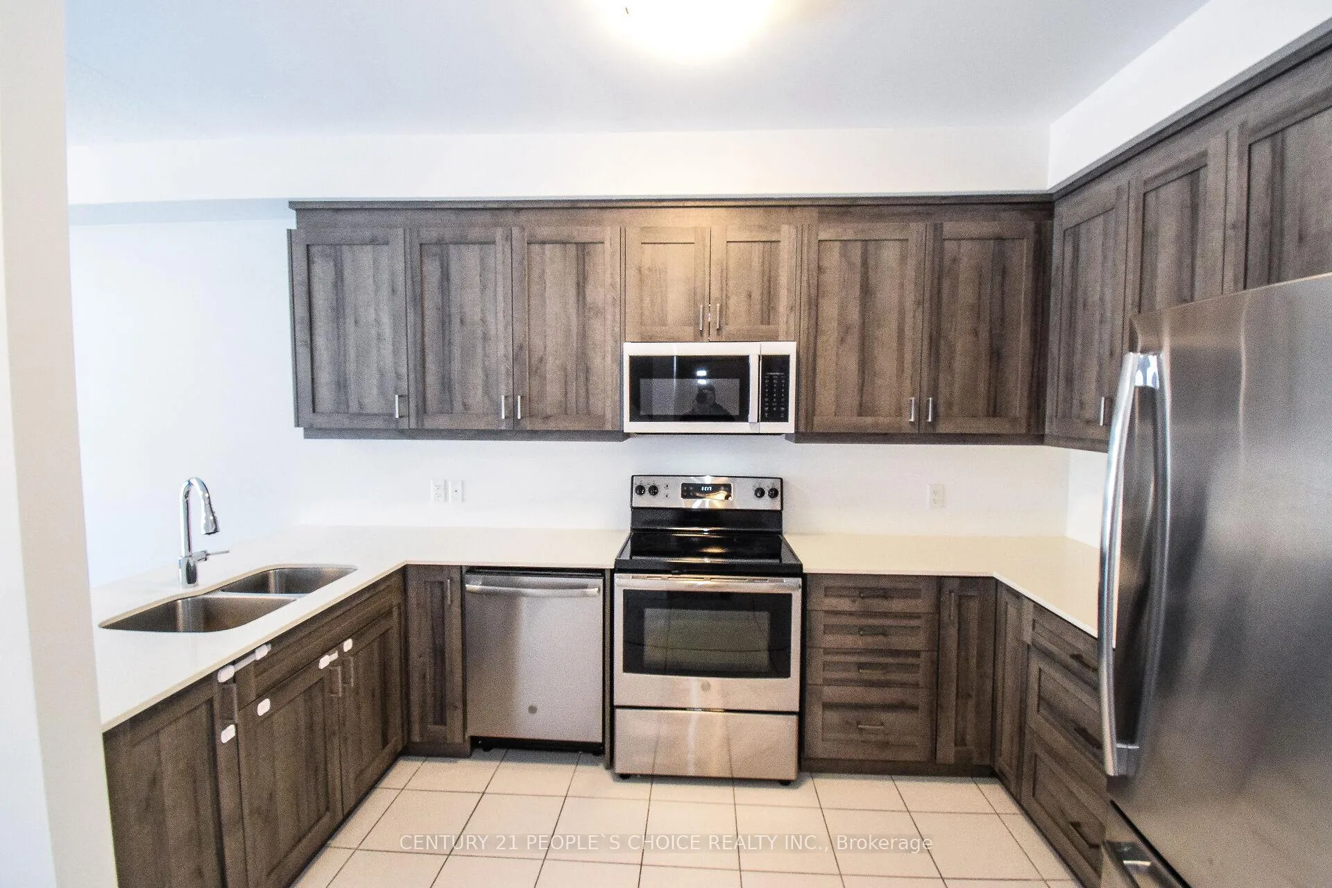 Photo 20 of 15 Hoffman Lane, Hamilton, Ancaster — HOMEH