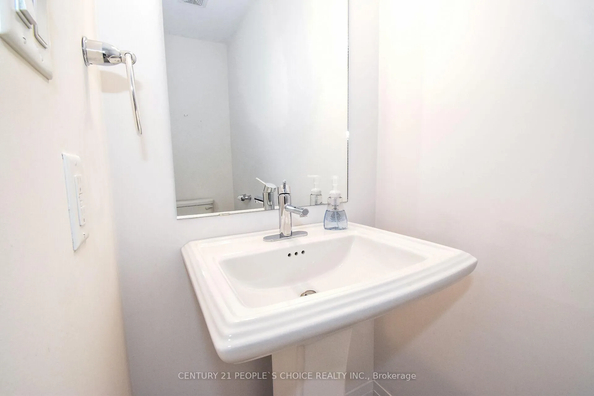 Photo 27 of 15 Hoffman Lane, Hamilton, Ancaster — HOMEH