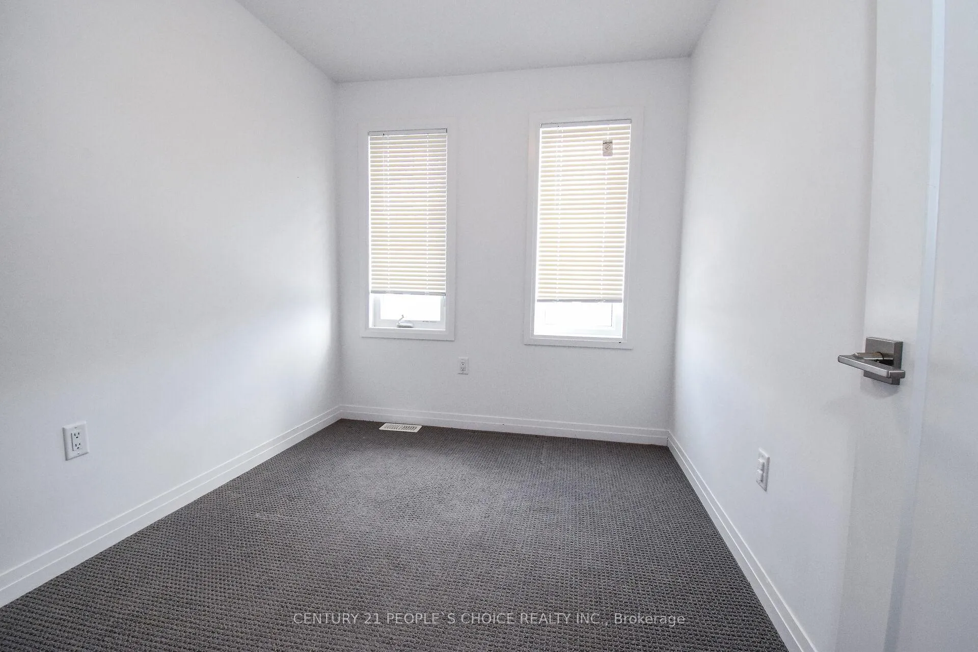 Photo 45 of 15 Hoffman Lane, Hamilton, Ancaster — HOMEH