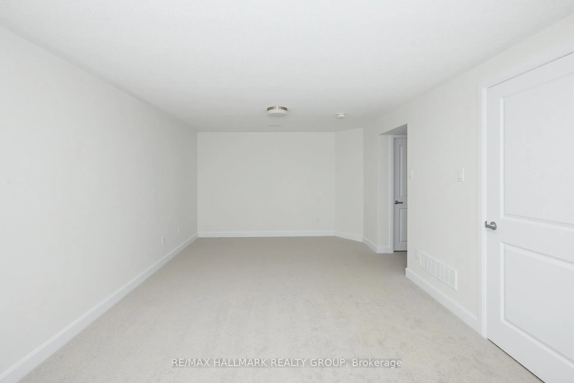 Photo 22 of 578 Roundhouse Crescent, Ottawa, Stittsville (South) — HOMEH